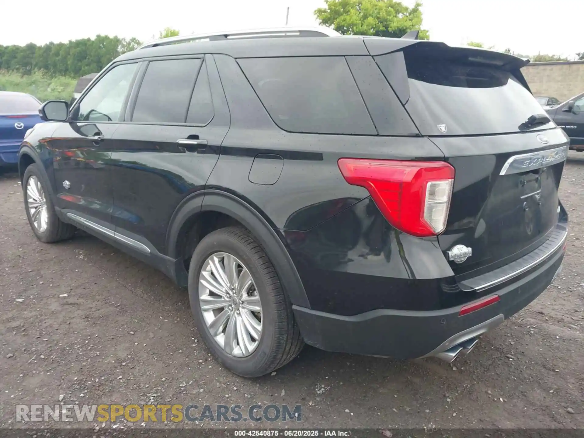 3 Photograph of a damaged car 1FM5K8LC9NGB14562 FORD EXPLORER 2022
