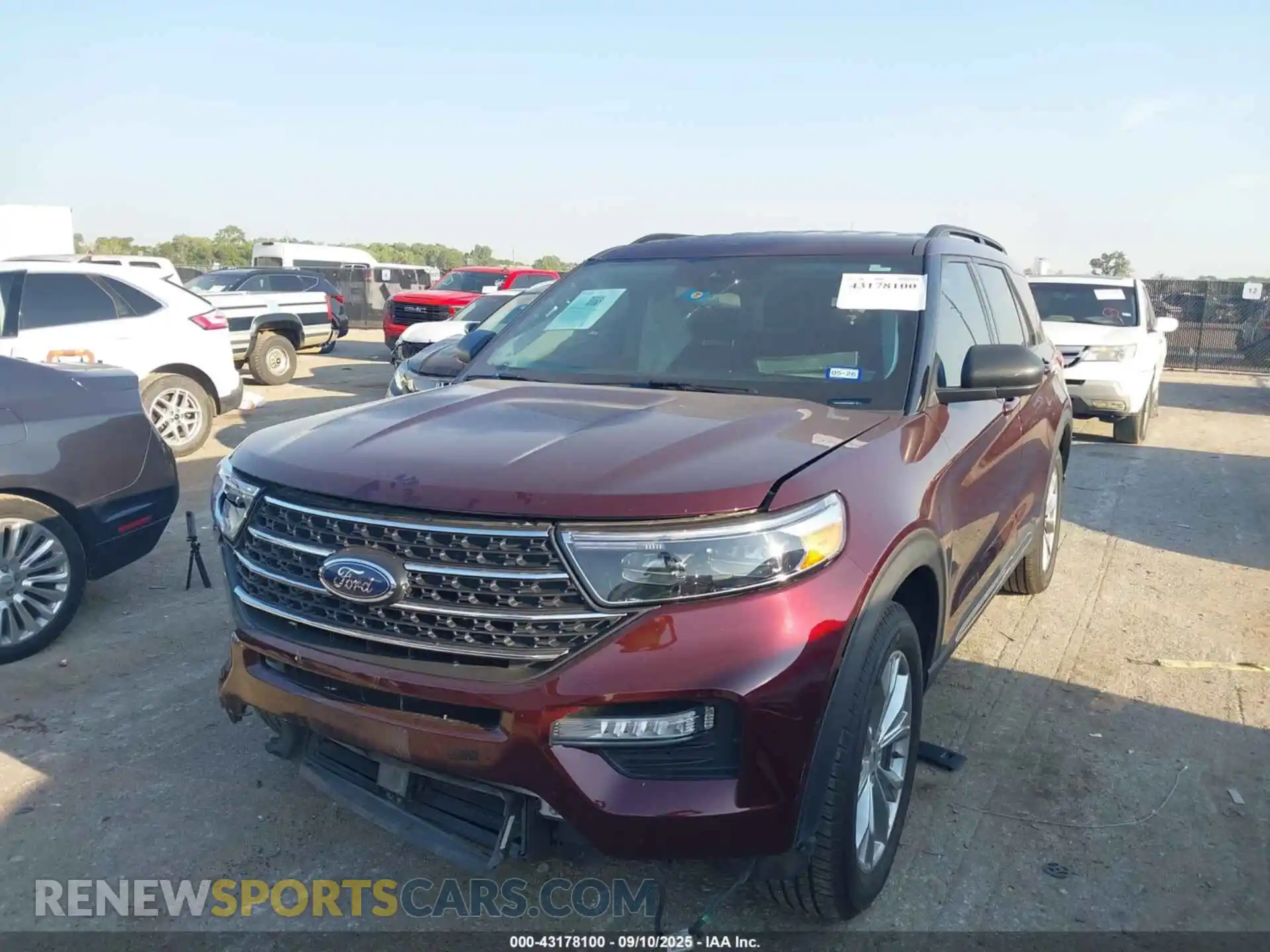 2 Photograph of a damaged car 1FMSK7DH0NGA08329 FORD EXPLORER 2022