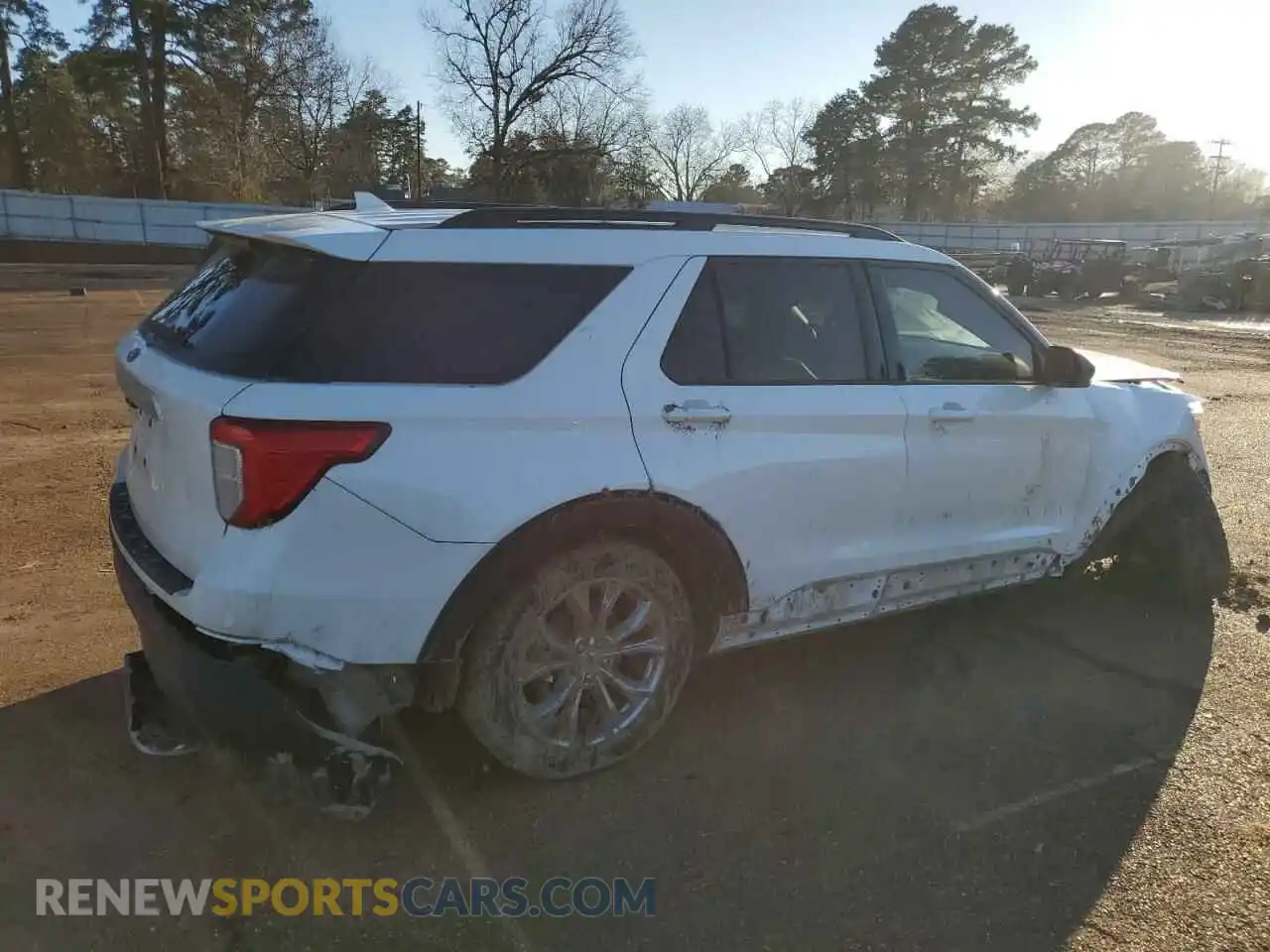 3 Photograph of a damaged car 1FMSK7DH0NGB81378 FORD EXPLORER 2022