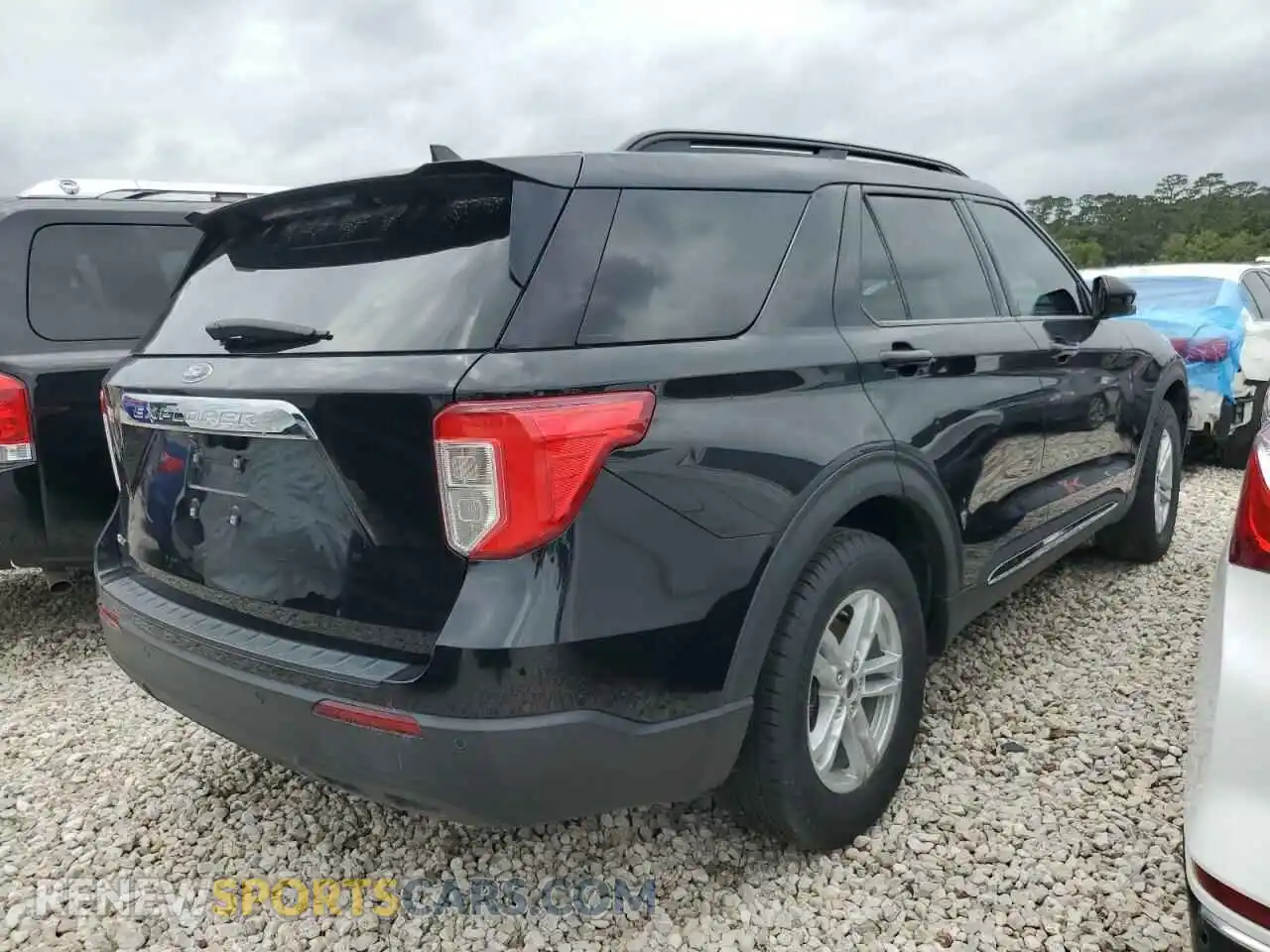 3 Photograph of a damaged car 1FMSK7DH1NGA30002 FORD EXPLORER 2022