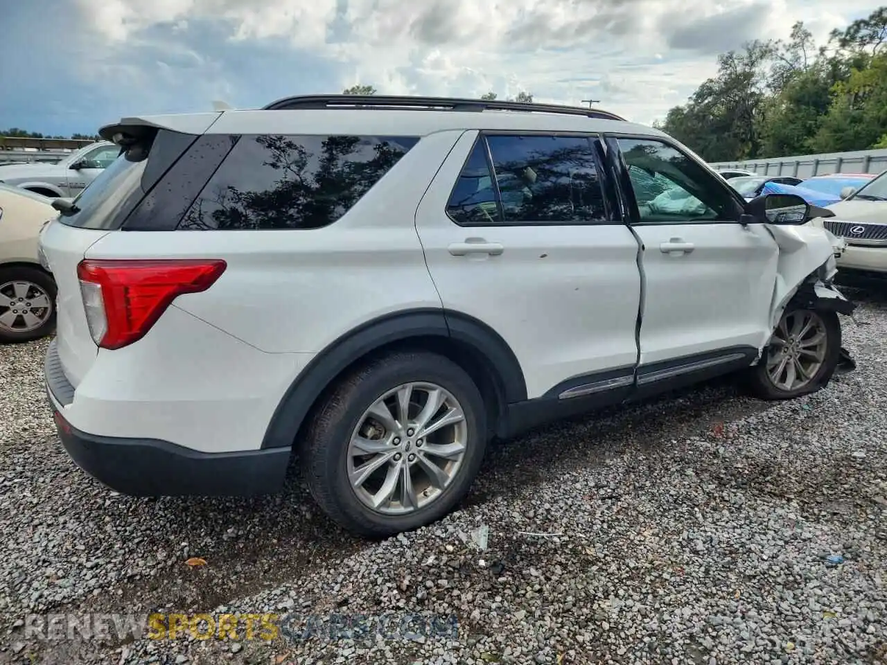 3 Photograph of a damaged car 1FMSK7DH1NGA62626 FORD EXPLORER 2022