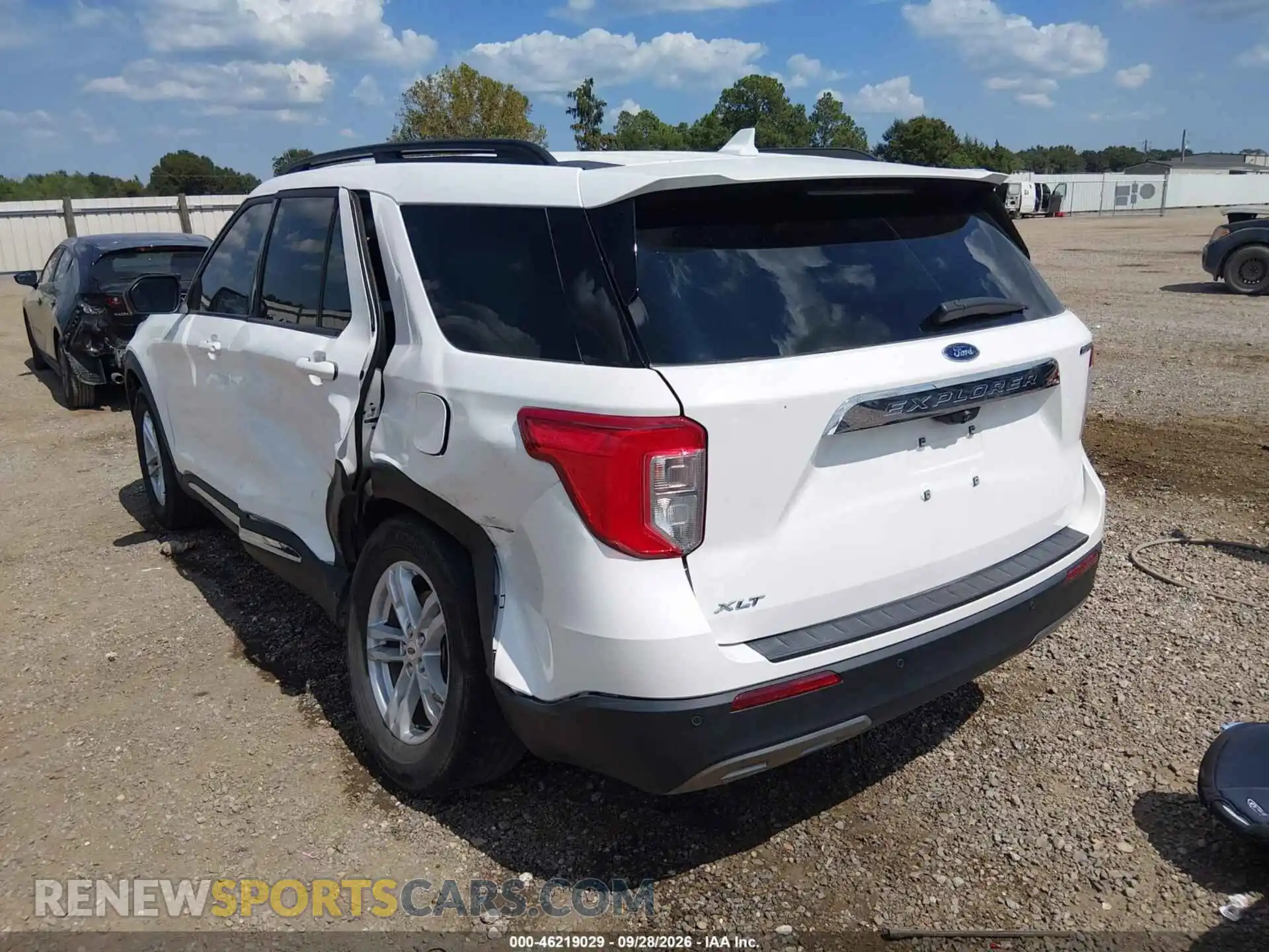 3 Photograph of a damaged car 1FMSK7DH1NGC05915 FORD EXPLORER 2022