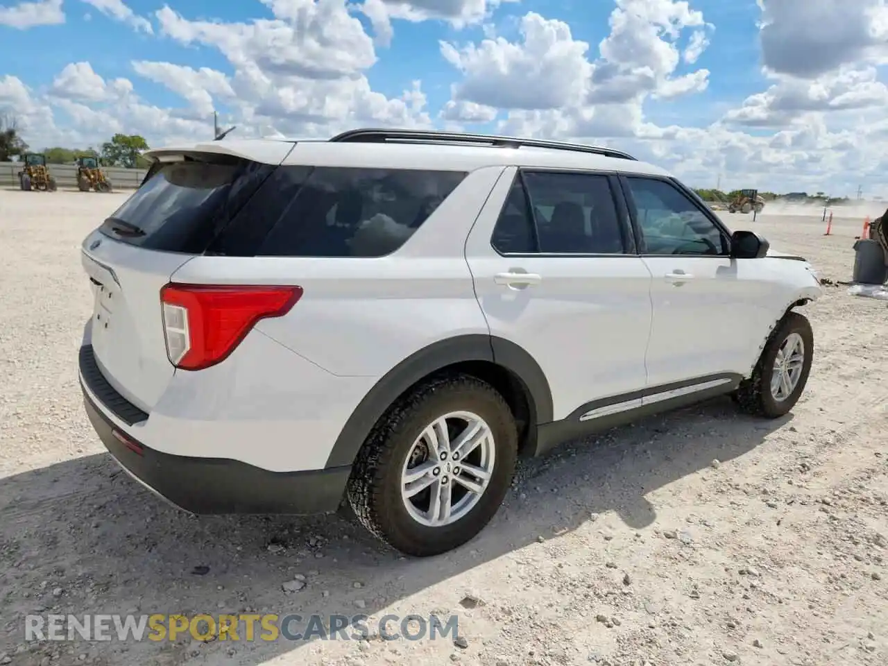 3 Photograph of a damaged car 1FMSK7DH2NGA66815 FORD EXPLORER 2022