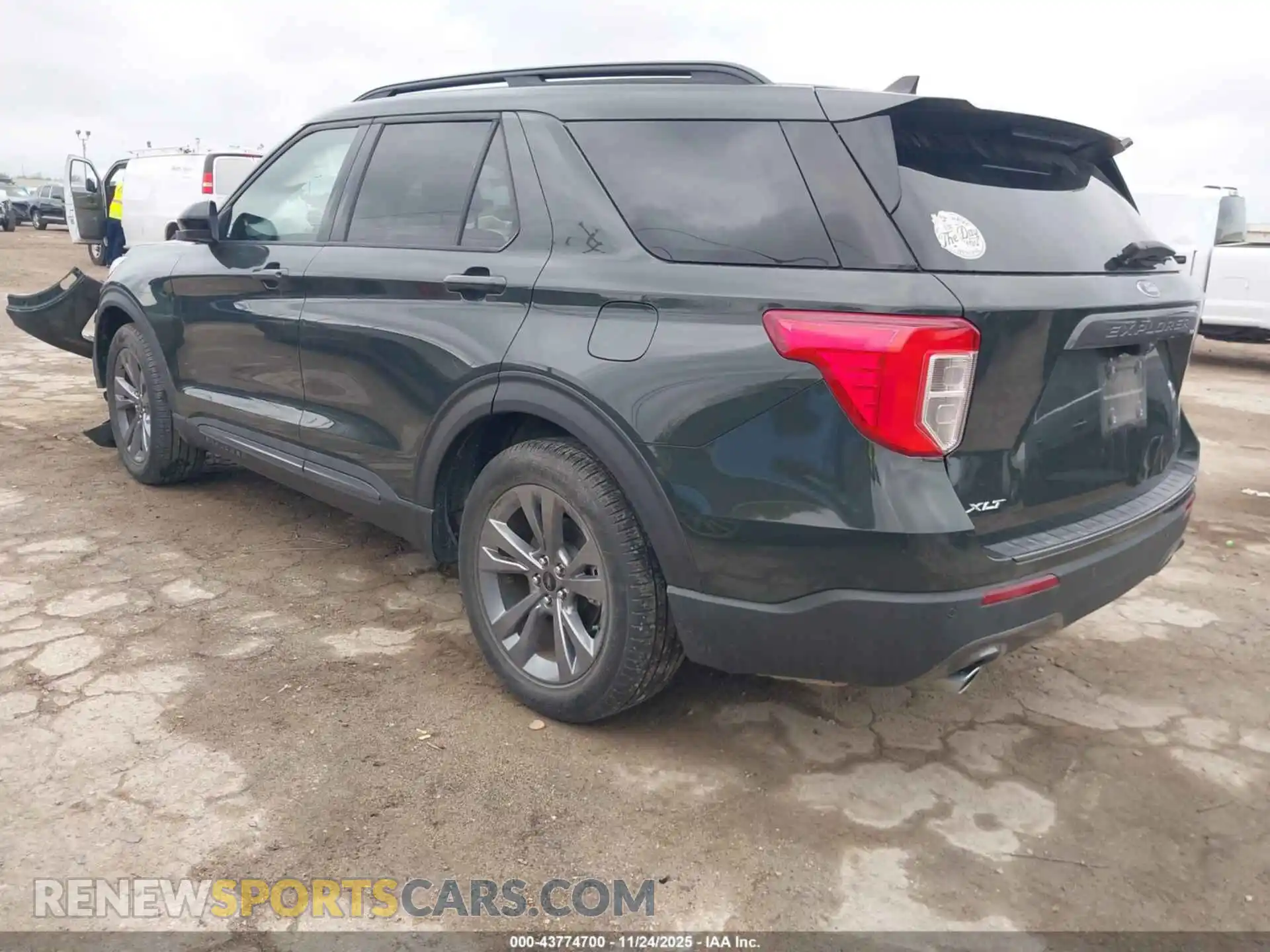3 Photograph of a damaged car 1FMSK7DH3NGC44571 FORD EXPLORER 2022