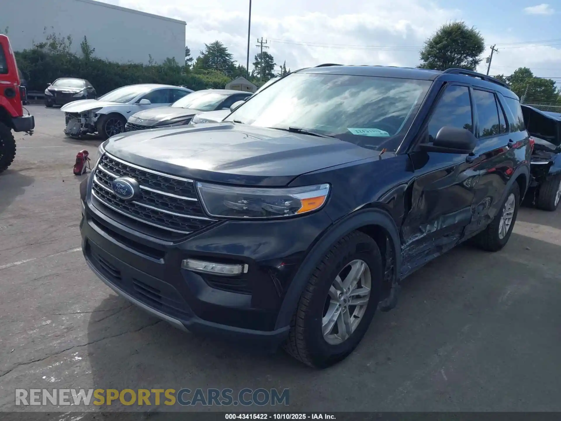 2 Photograph of a damaged car 1FMSK7DH5NGA34960 FORD EXPLORER 2022
