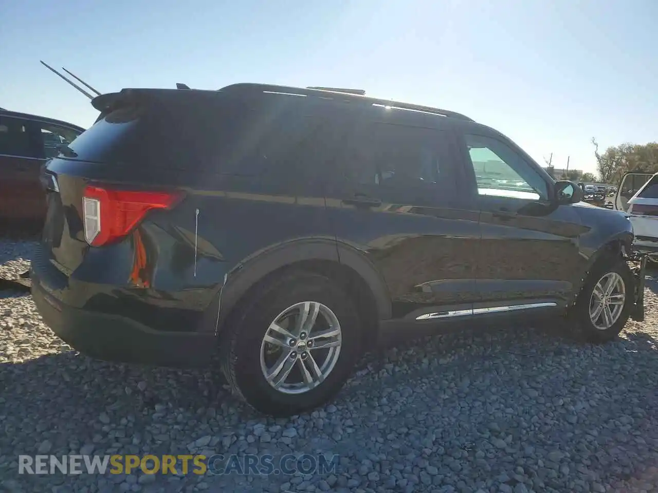 3 Photograph of a damaged car 1FMSK7DH6NGA15141 FORD EXPLORER 2022