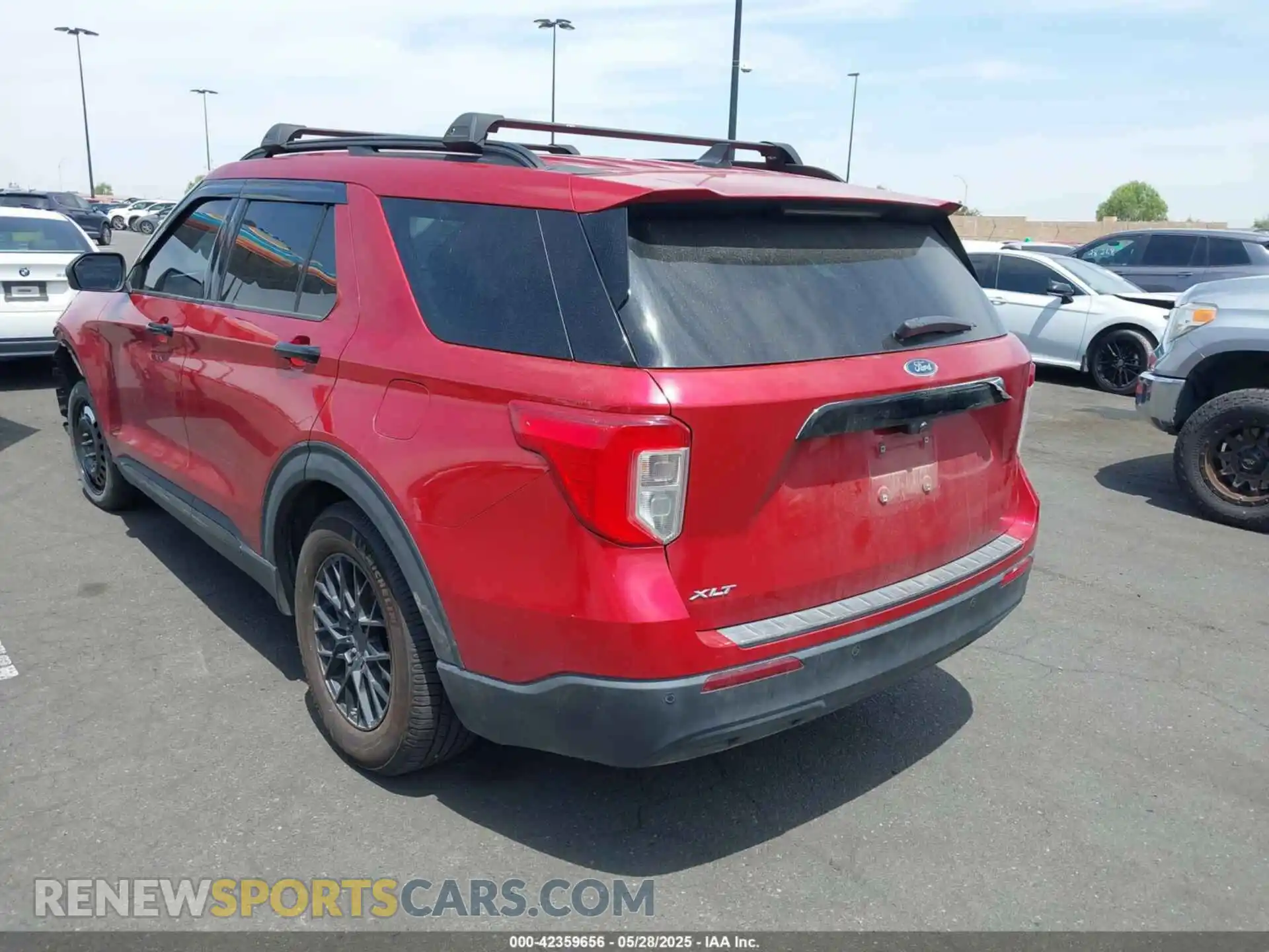 3 Photograph of a damaged car 1FMSK7DH7NGA14385 FORD EXPLORER 2022