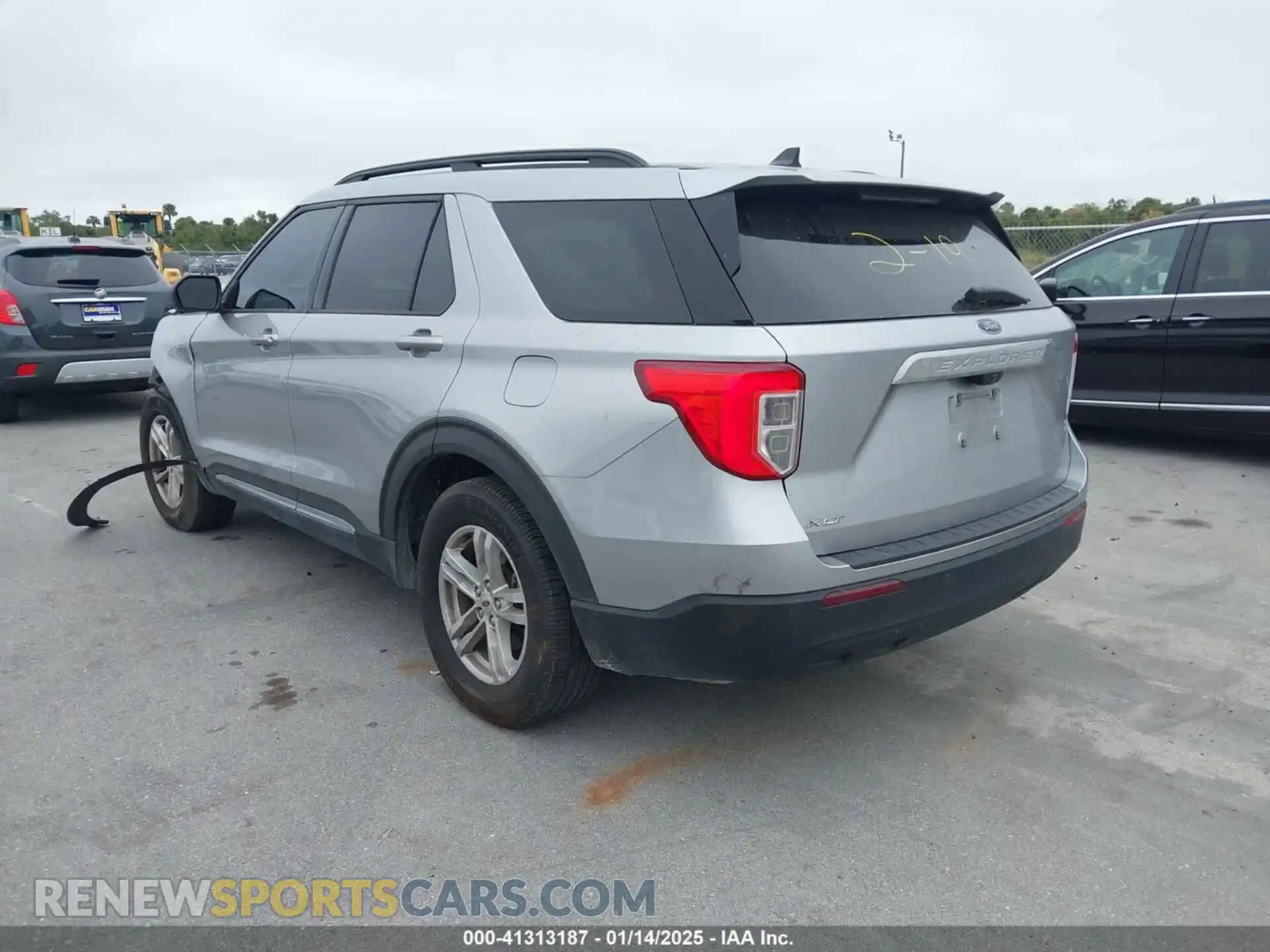 3 Photograph of a damaged car 1FMSK7DH7NGA16072 FORD EXPLORER 2022