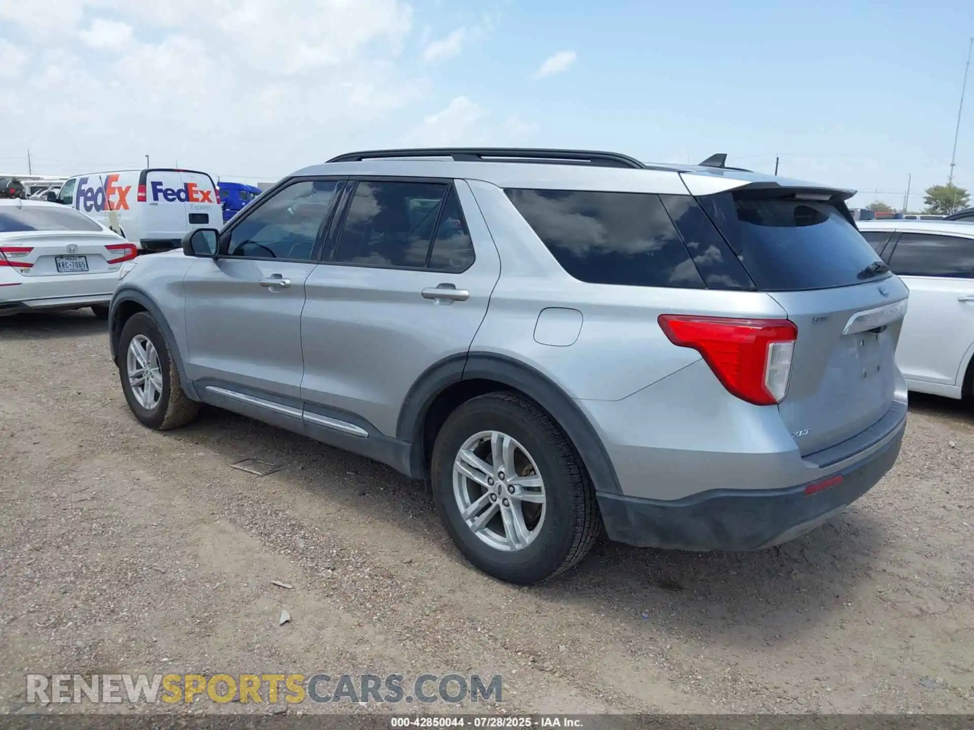 3 Photograph of a damaged car 1FMSK7DH7NGA20123 FORD EXPLORER 2022