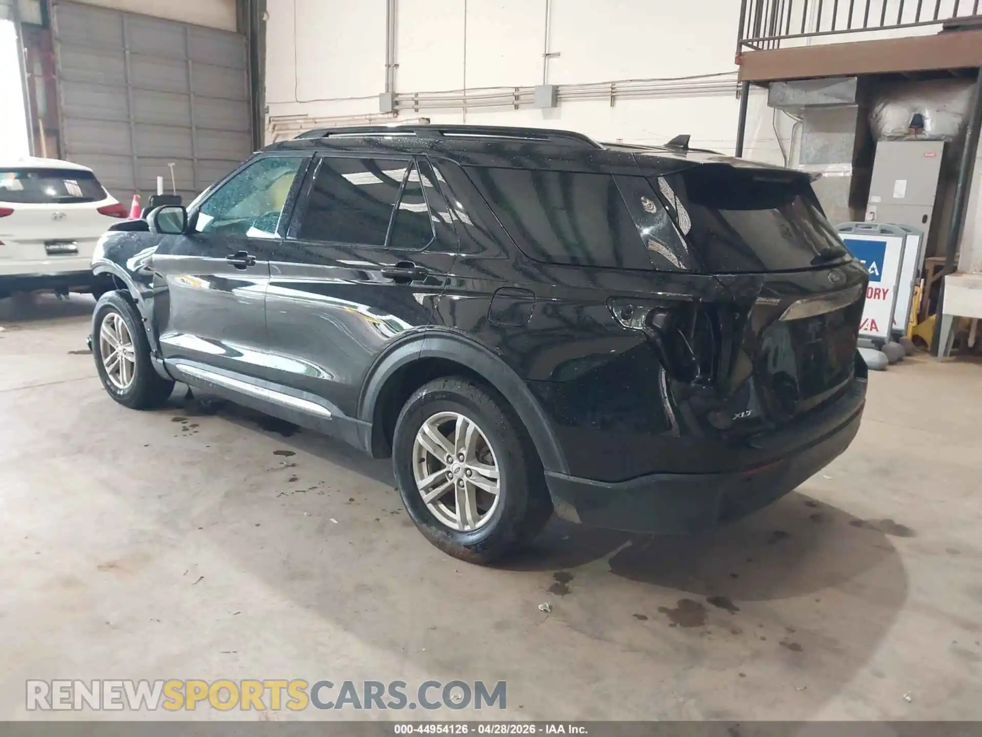 3 Photograph of a damaged car 1FMSK7DH8NGB64909 FORD EXPLORER 2022