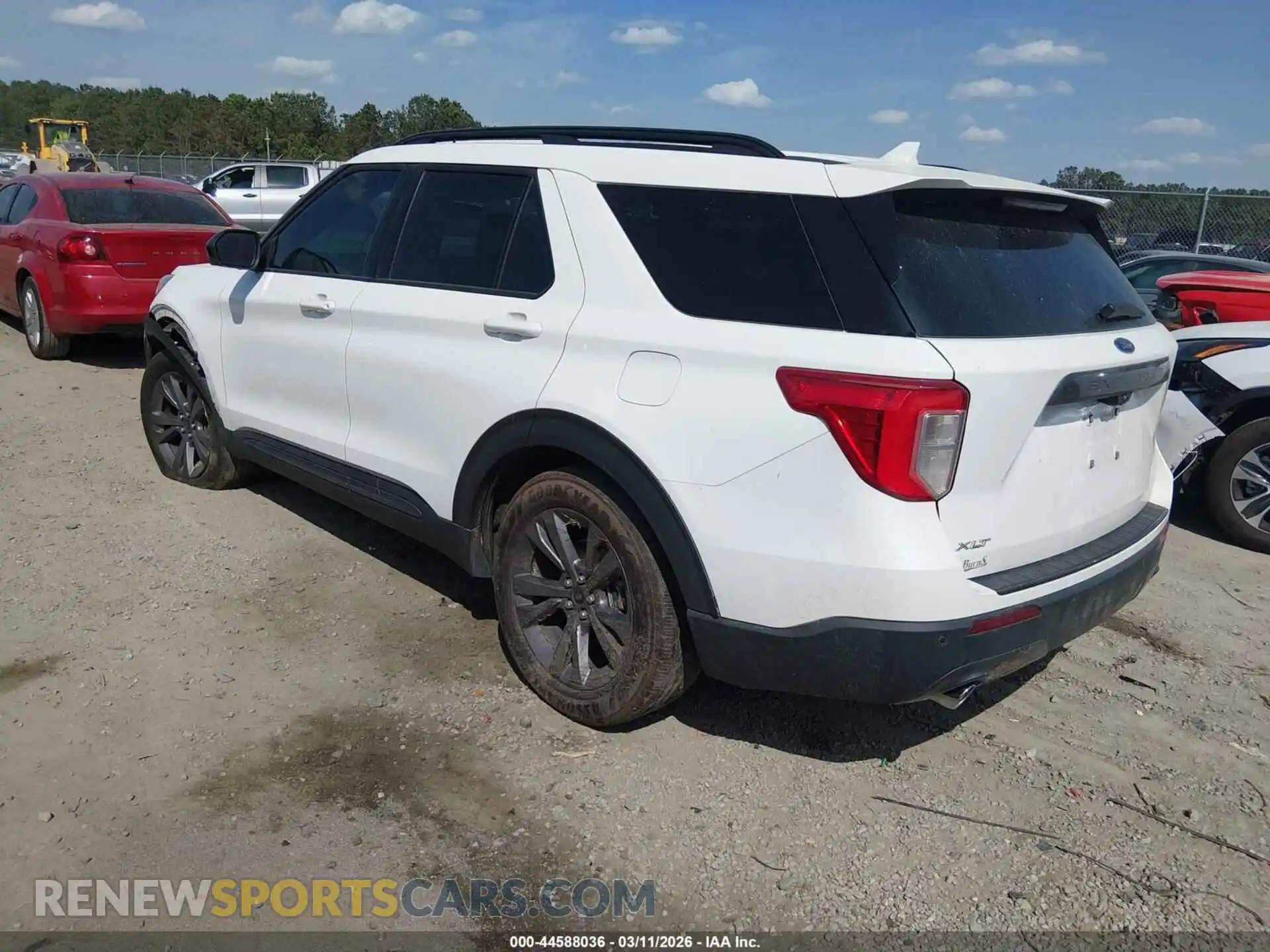 3 Photograph of a damaged car 1FMSK7DH8NGB66885 FORD EXPLORER 2022