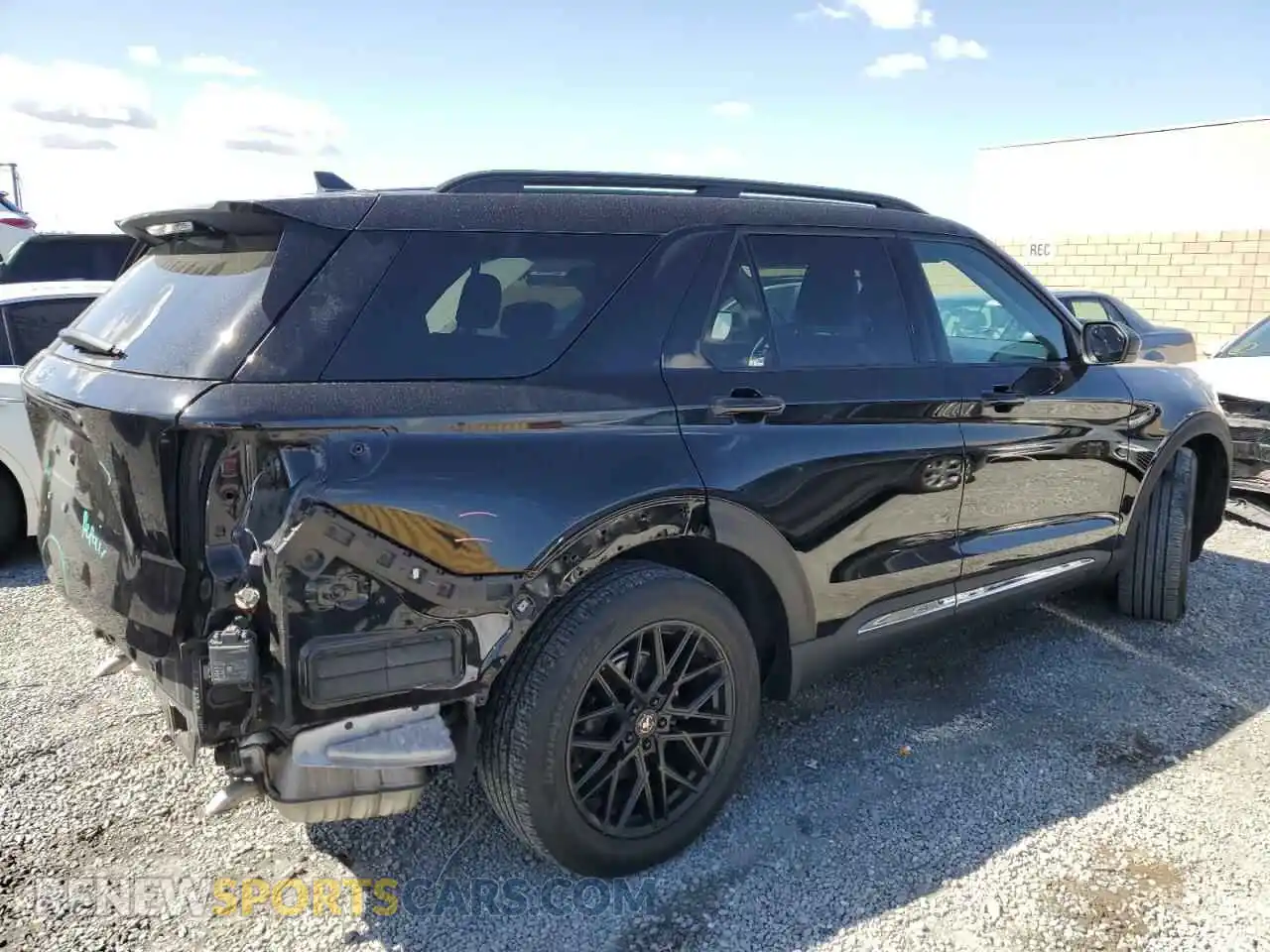 3 Photograph of a damaged car 1FMSK7DH8NGB68782 FORD EXPLORER 2022