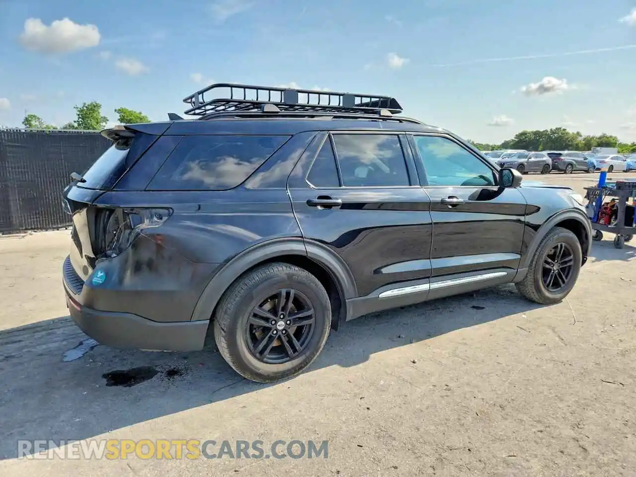 3 Photograph of a damaged car 1FMSK7DH9NGA06532 FORD EXPLORER 2022