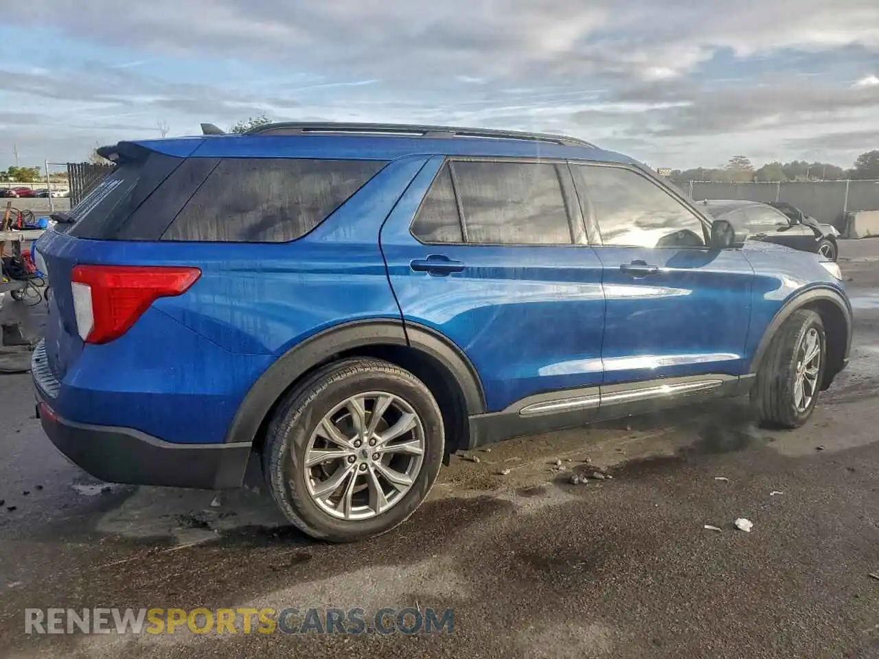 3 Photograph of a damaged car 1FMSK7DH9NGA80260 FORD EXPLORER 2022