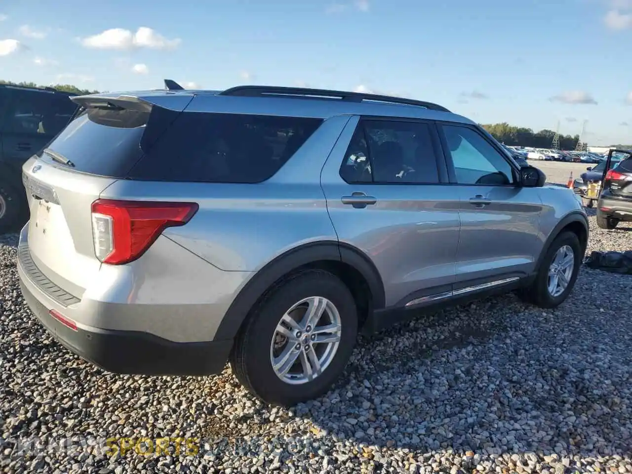 3 Photograph of a damaged car 1FMSK7DH9NGB41476 FORD EXPLORER 2022