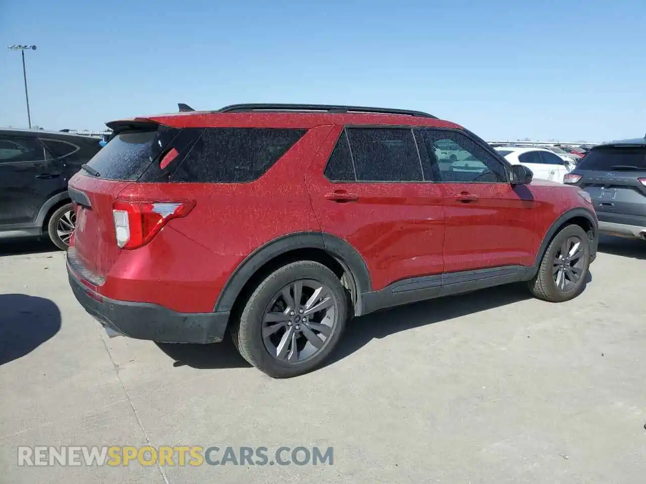 3 Photograph of a damaged car 1FMSK7DHXNGA76072 FORD EXPLORER 2022