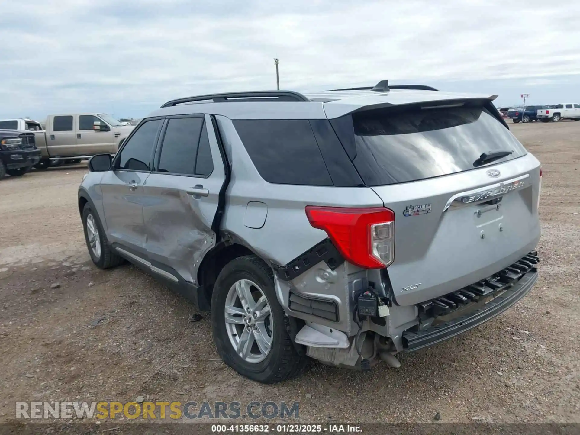 3 Photograph of a damaged car 1FMSK7DHXNGA80459 FORD EXPLORER 2022