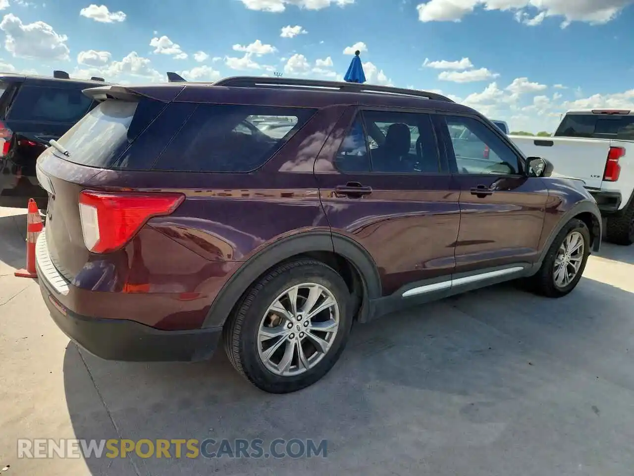 3 Photograph of a damaged car 1FMSK7DHXNGB64233 FORD EXPLORER 2022