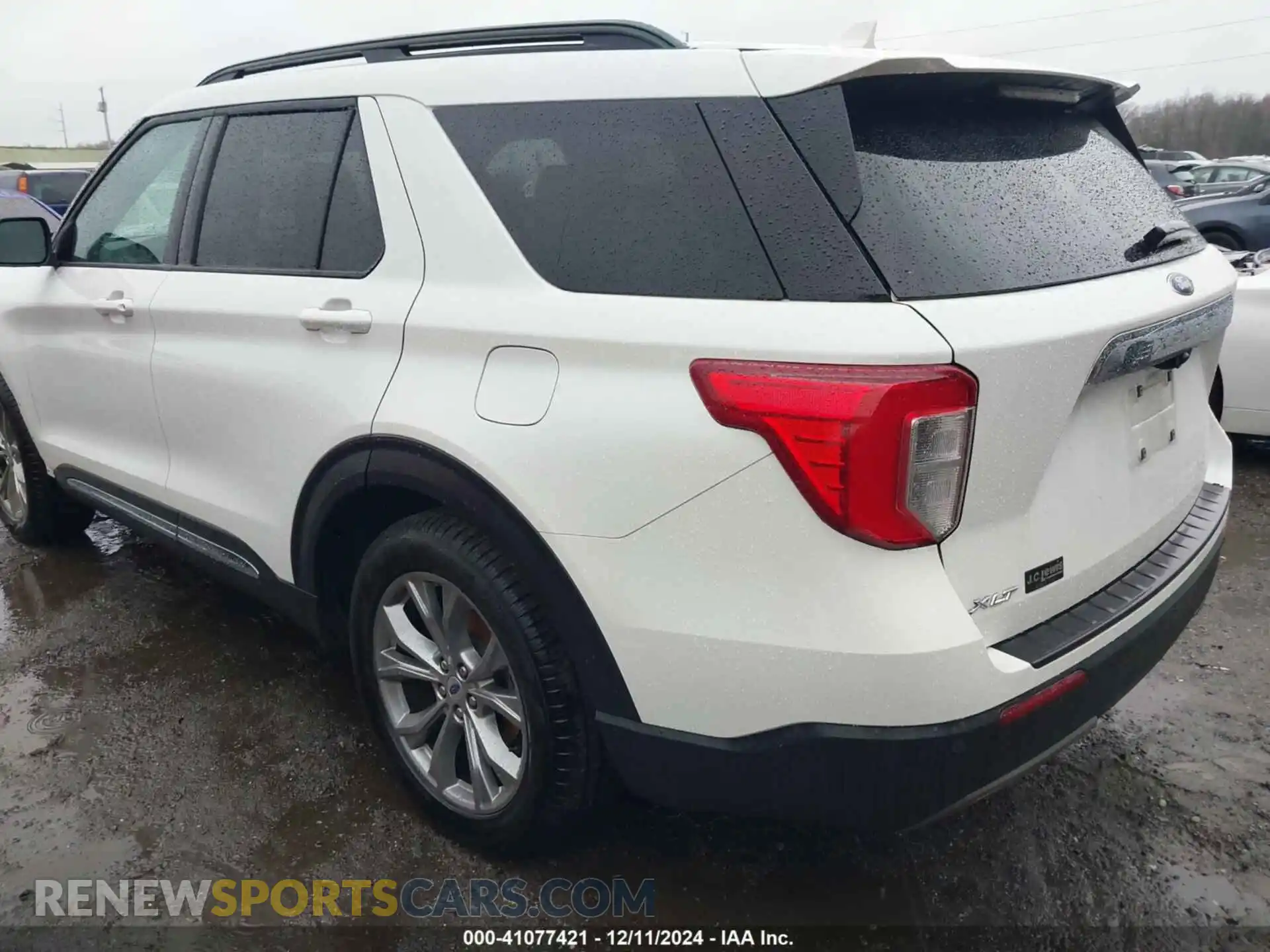 3 Photograph of a damaged car 1FMSK7DHXNGC13513 FORD EXPLORER 2022