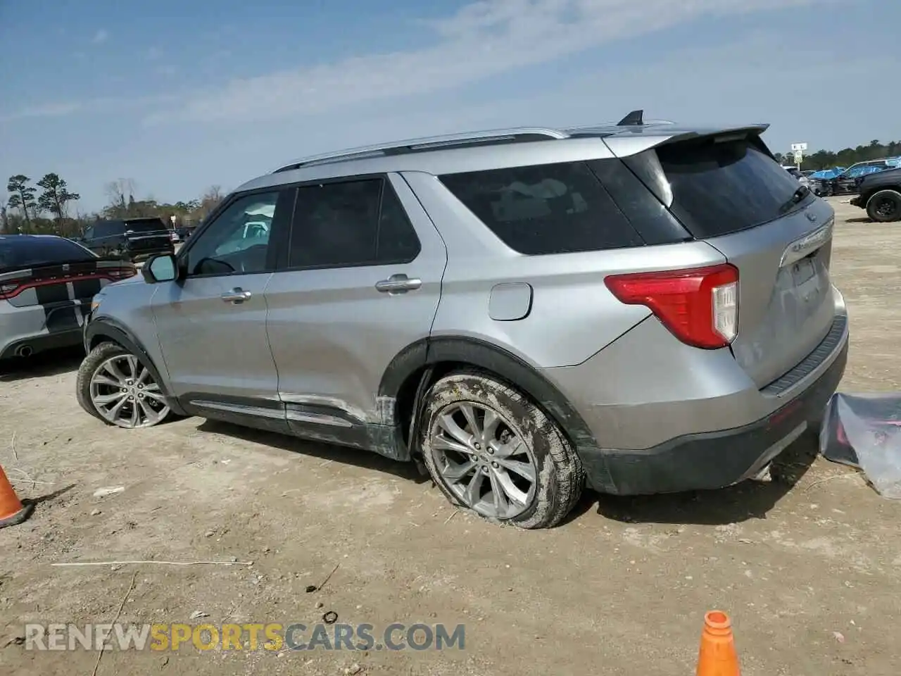 2 Photograph of a damaged car 1FMSK7FH1NGA79598 FORD EXPLORER 2022