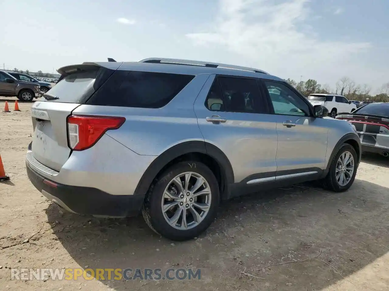 3 Photograph of a damaged car 1FMSK7FH1NGA79598 FORD EXPLORER 2022