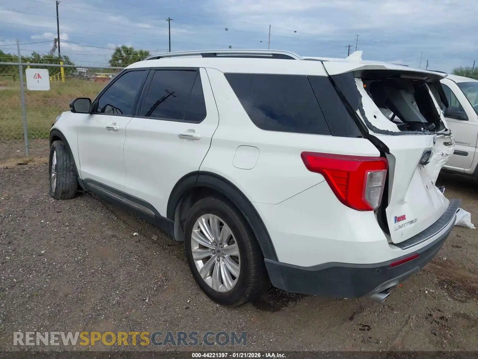 3 Photograph of a damaged car 1FMSK7FH3NGA72474 FORD EXPLORER 2022