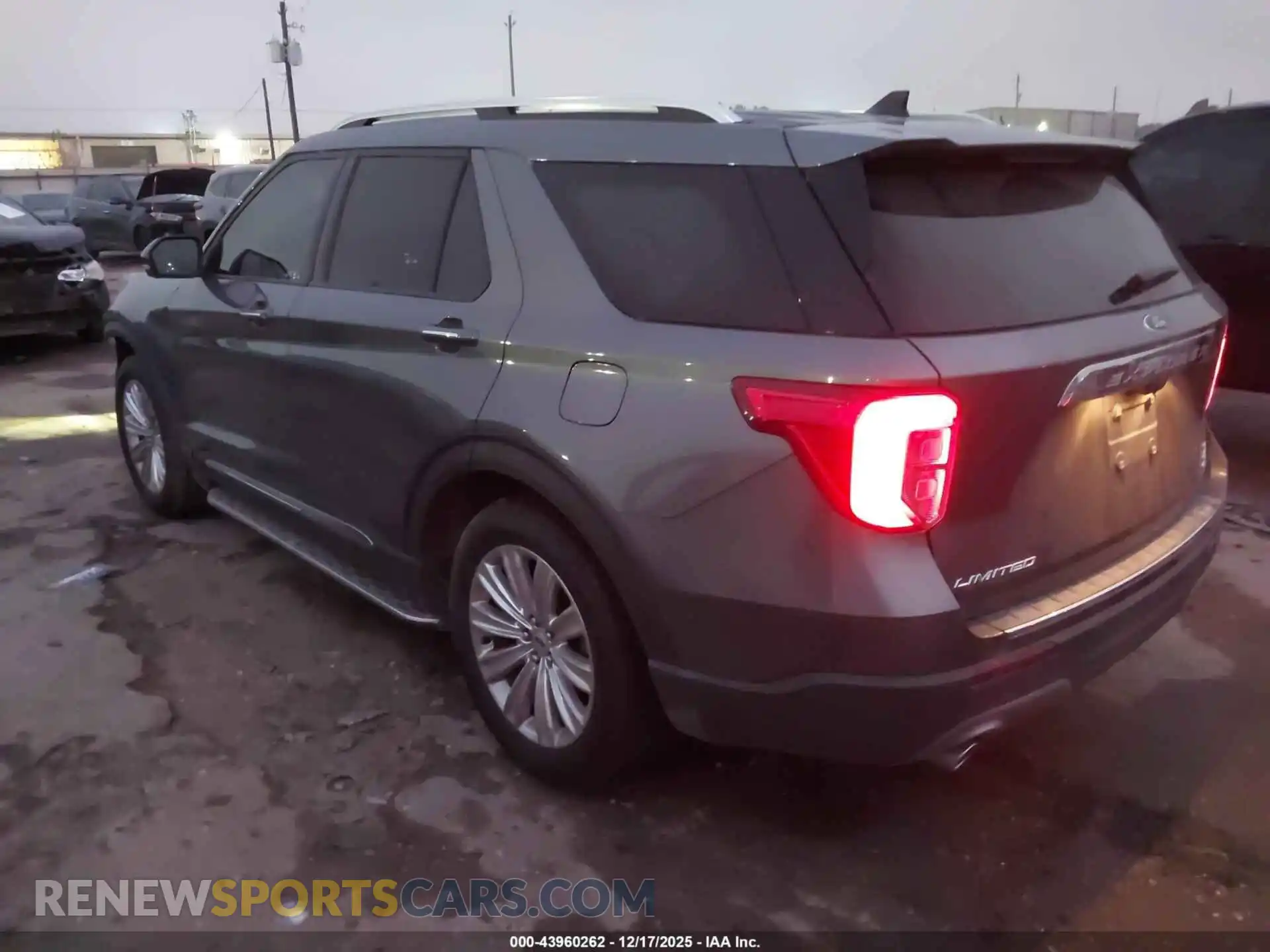 3 Photograph of a damaged car 1FMSK7FH4NGC18851 FORD EXPLORER 2022