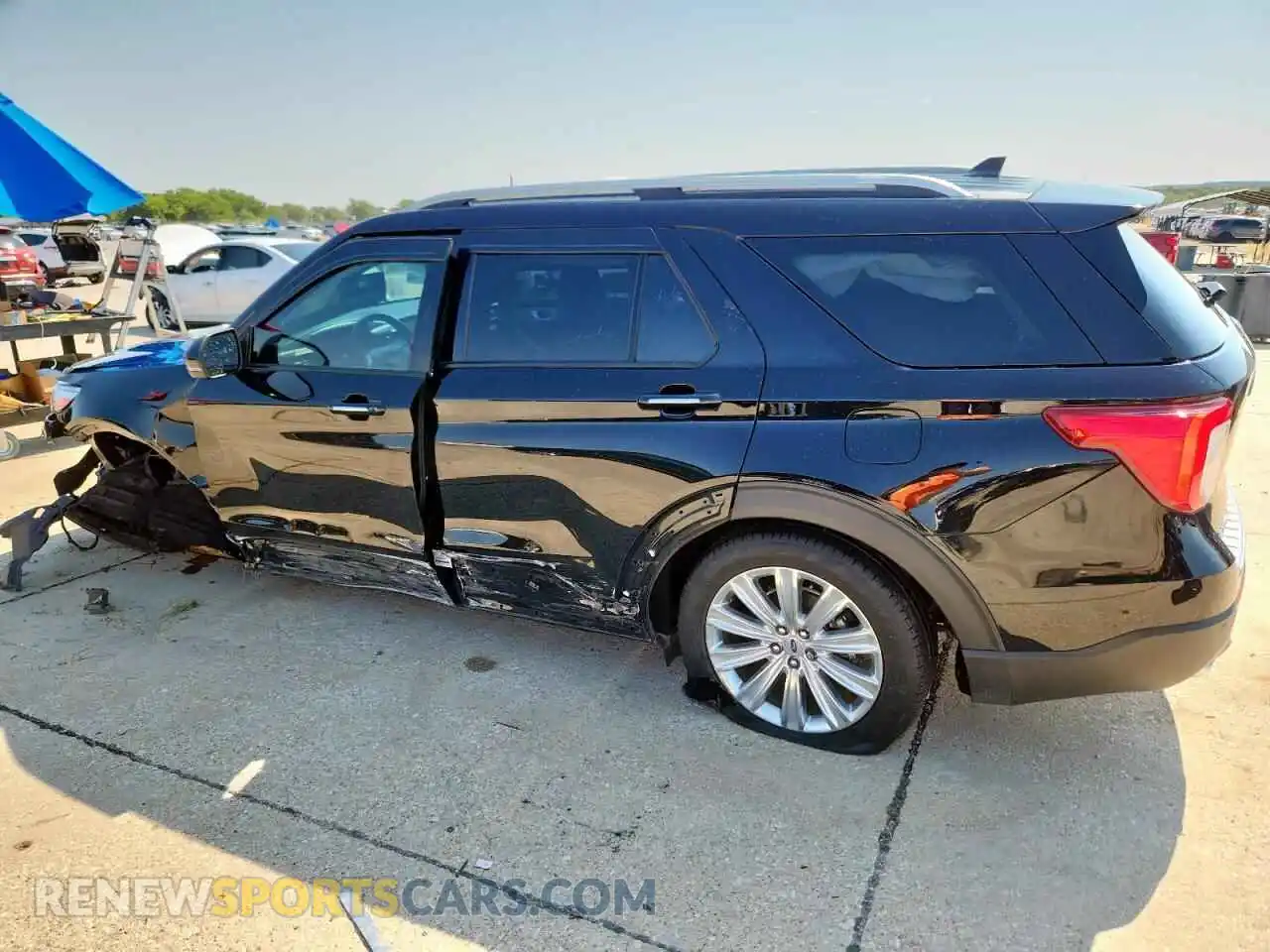 2 fotografías del automóvil dañado 1FMSK7FH5NGA62013 FORD EXPLORER 2022