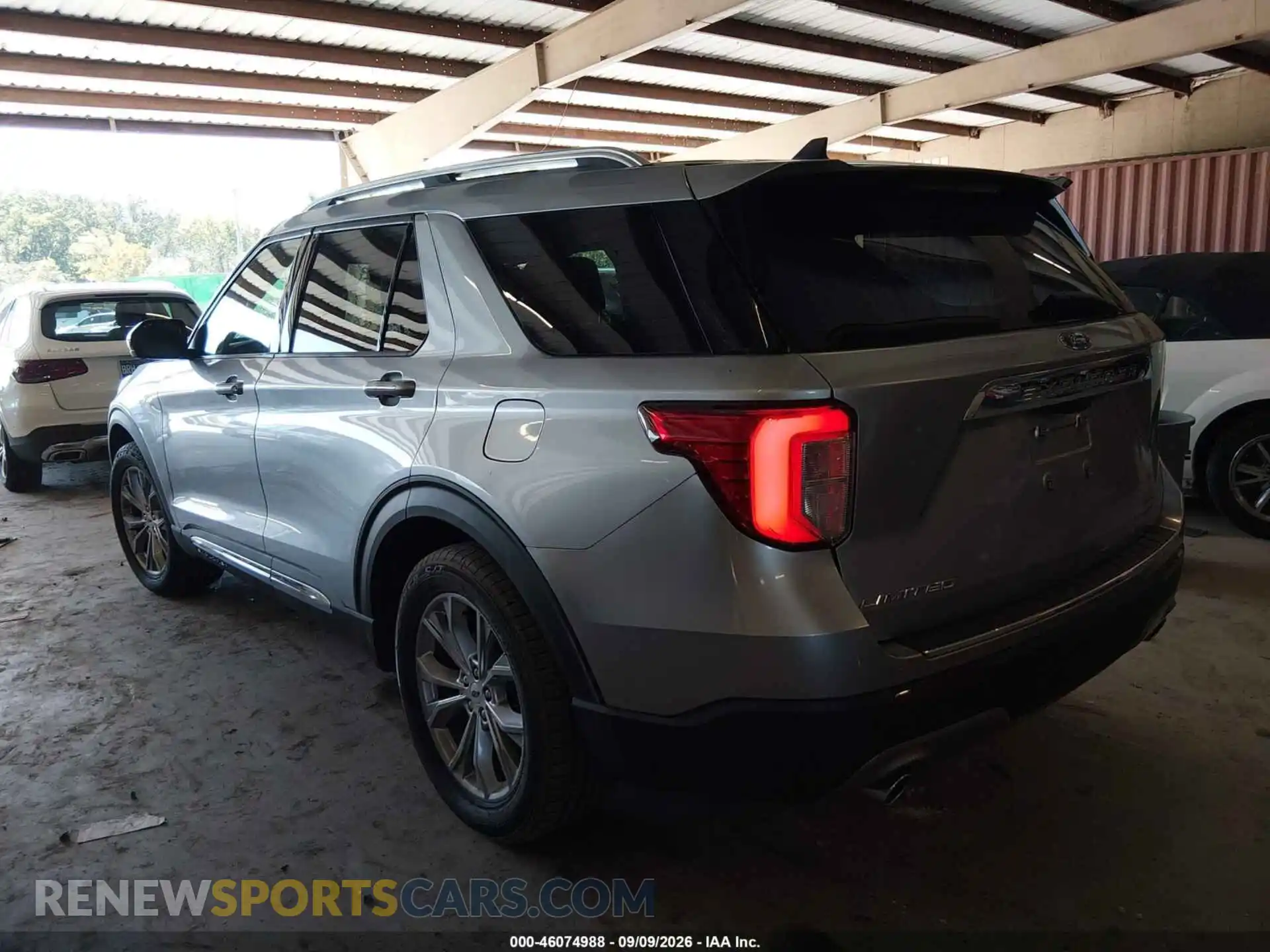 3 Photograph of a damaged car 1FMSK7FH8NGA52088 FORD EXPLORER 2022
