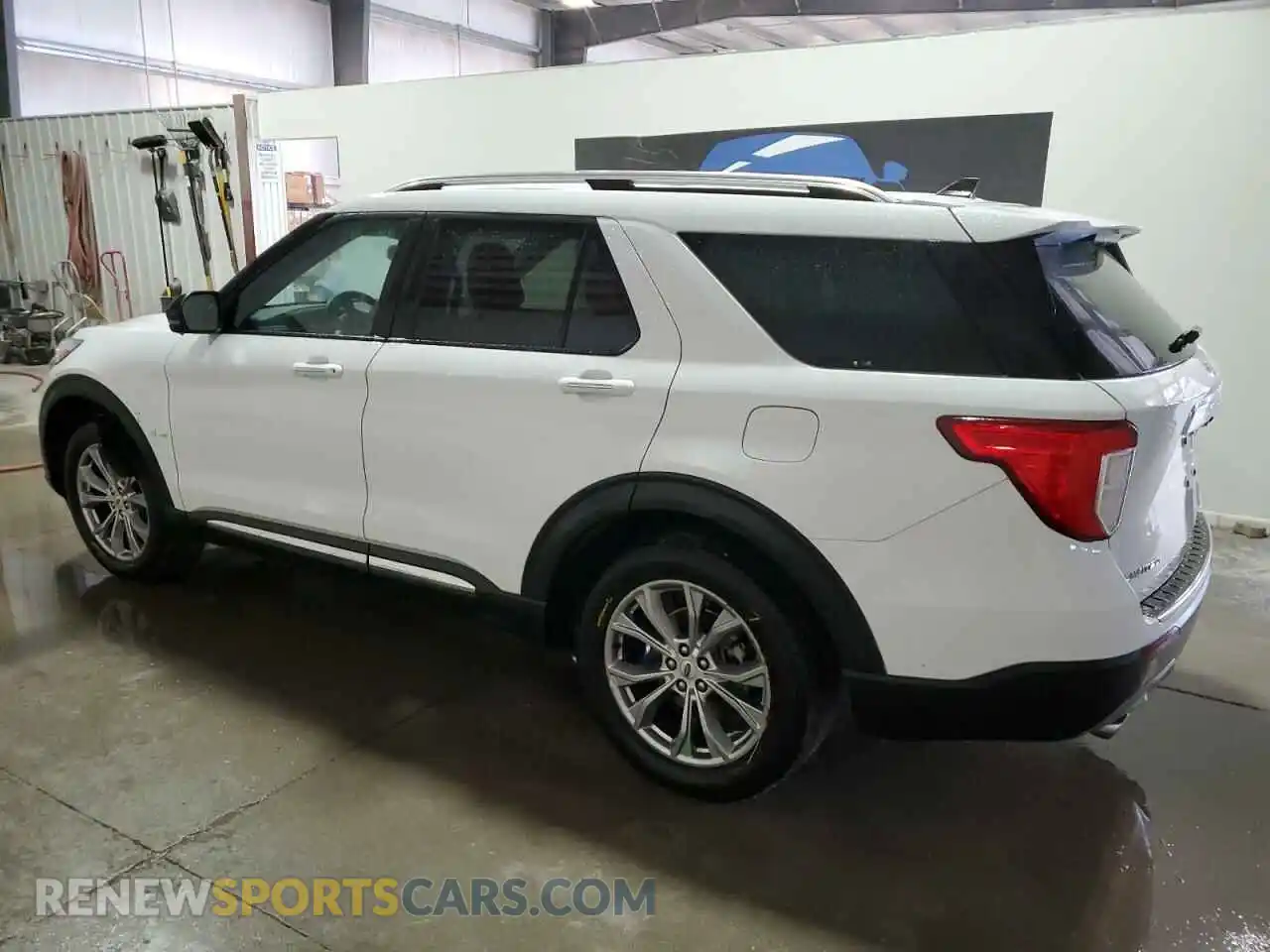 2 Photograph of a damaged car 1FMSK7FH8NGA99766 FORD EXPLORER 2022