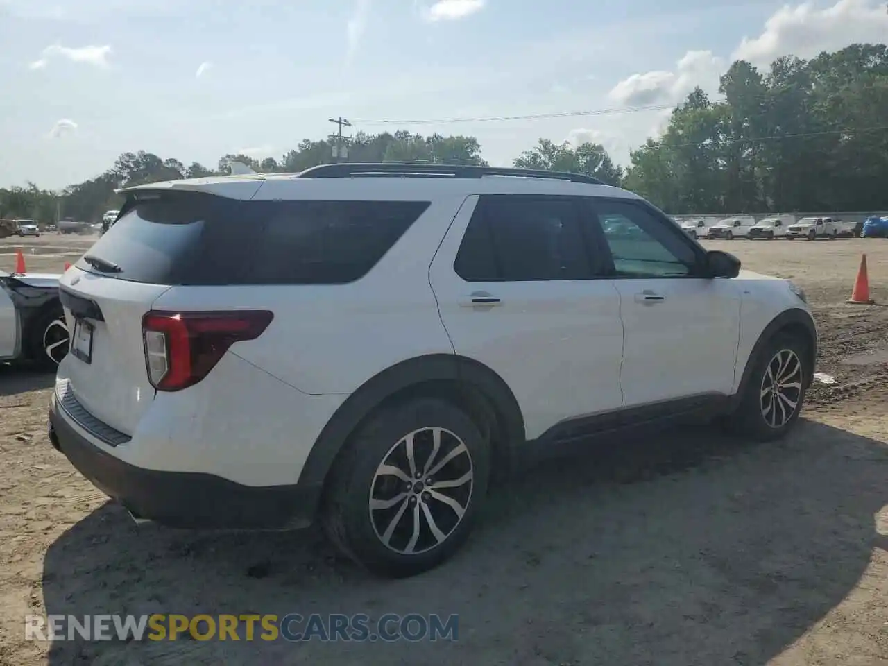 3 Фотография поврежденного автомобиля 1FMSK7KH3NGA27721 FORD EXPLORER 2022