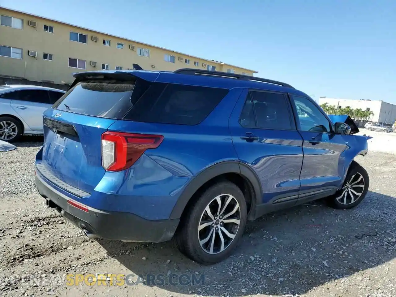 3 Photograph of a damaged car 1FMSK7KH6NGC50528 FORD EXPLORER 2022