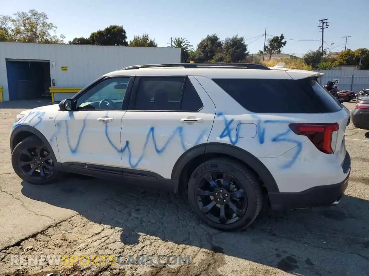 2 Photograph of a damaged car 1FMSK7KH7NGC31339 FORD EXPLORER 2022