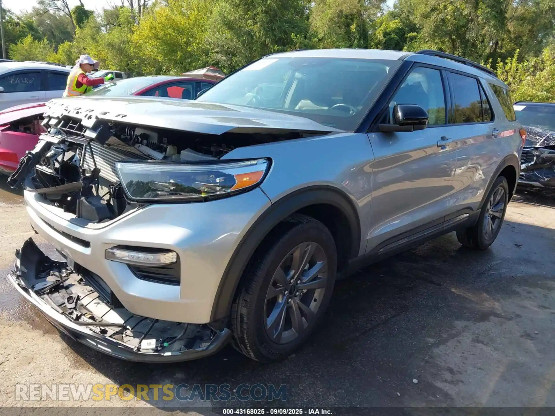 2 Photograph of a damaged car 1FMSK8DH0NGB41727 FORD EXPLORER 2022