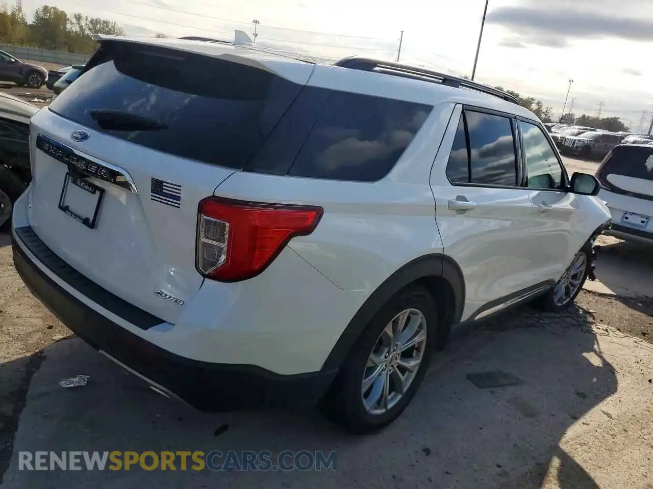 3 Photograph of a damaged car 1FMSK8DH1NGA75527 FORD EXPLORER 2022