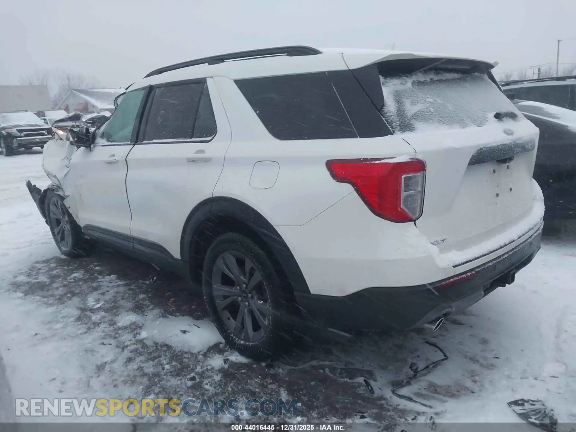 3 Фотография поврежденного автомобиля 1FMSK8DH1NGB72906 FORD EXPLORER 2022