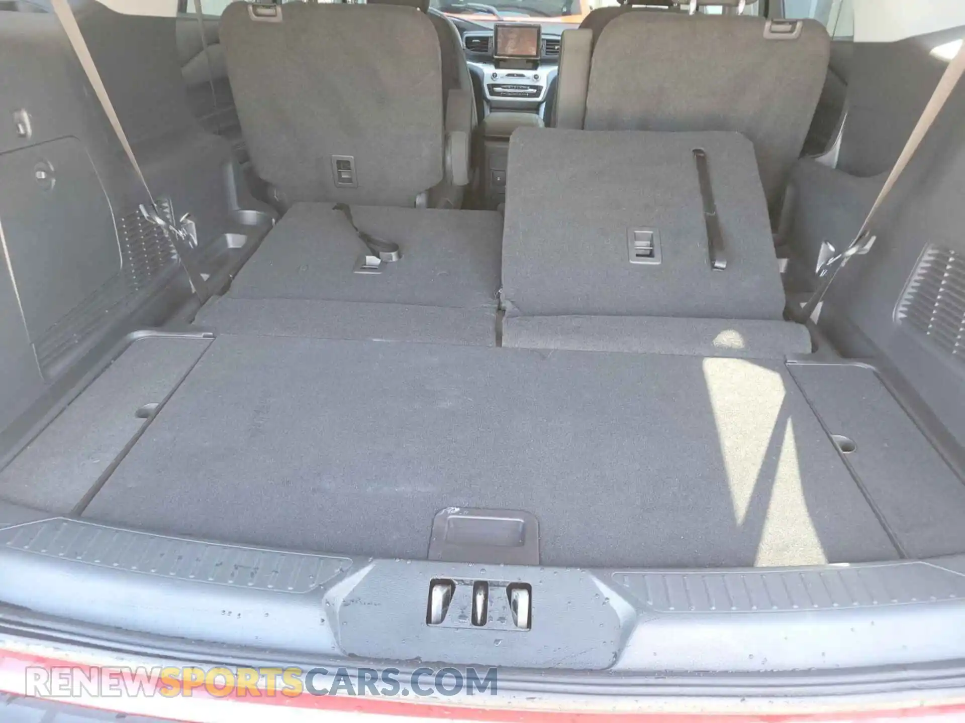 1 Фотография поврежденного автомобиля 1FMSK8DH1NGC00011 FORD EXPLORER 2022