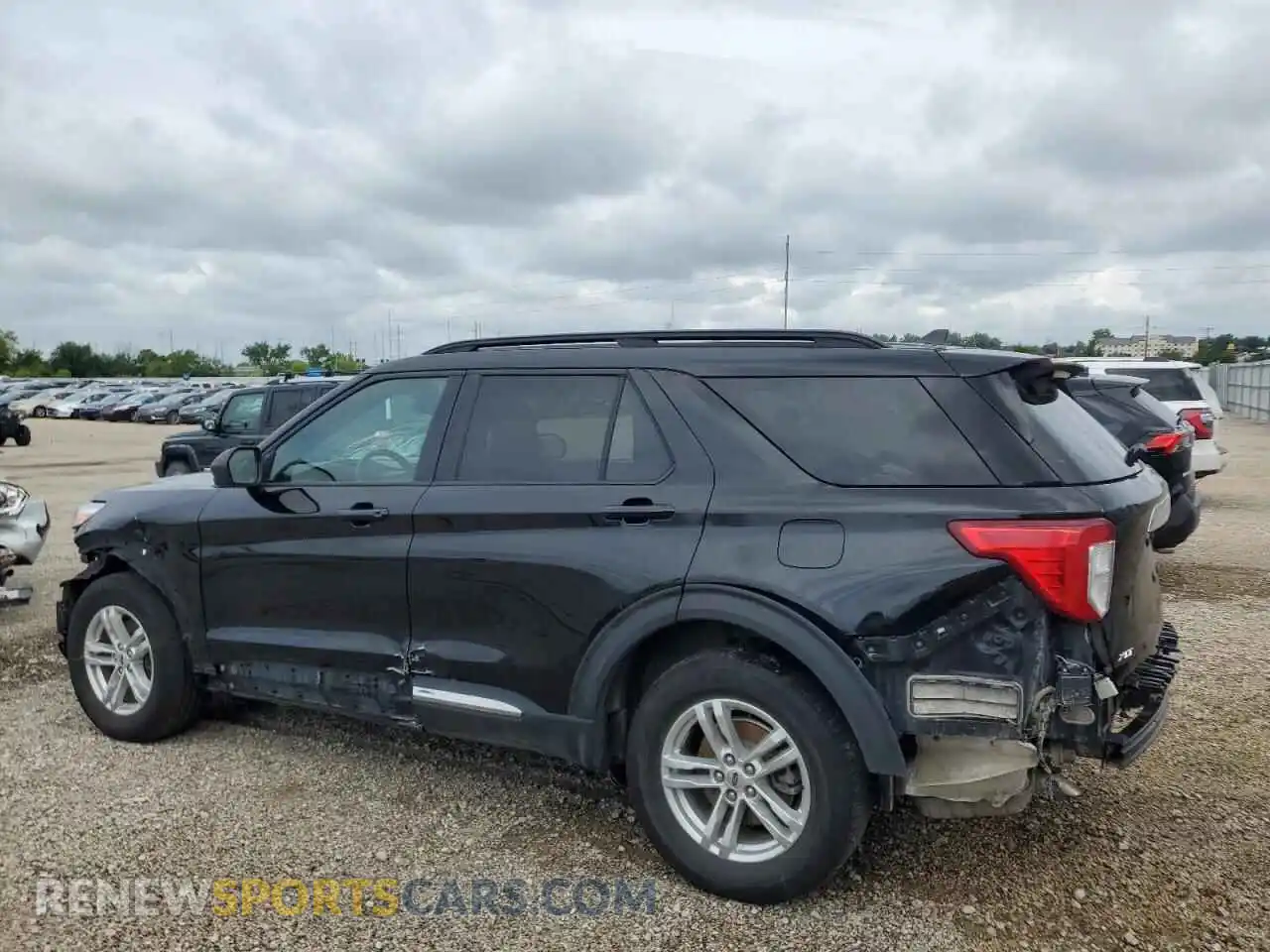 2 Фотография поврежденного автомобиля 1FMSK8DH2NGA38566 FORD EXPLORER 2022