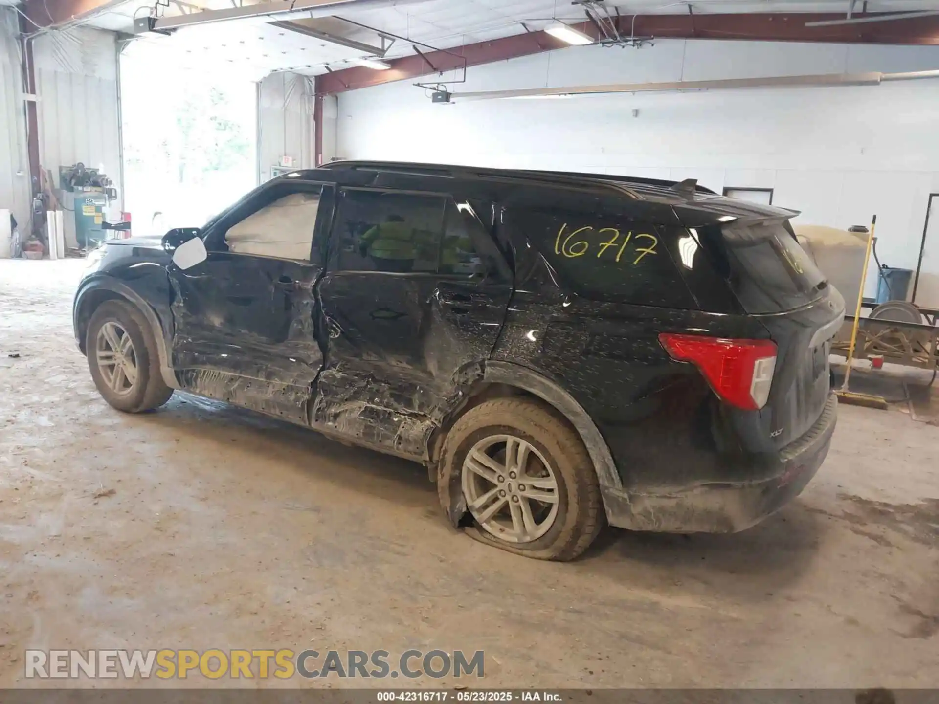 3 Photograph of a damaged car 1FMSK8DH2NGA87976 FORD EXPLORER 2022
