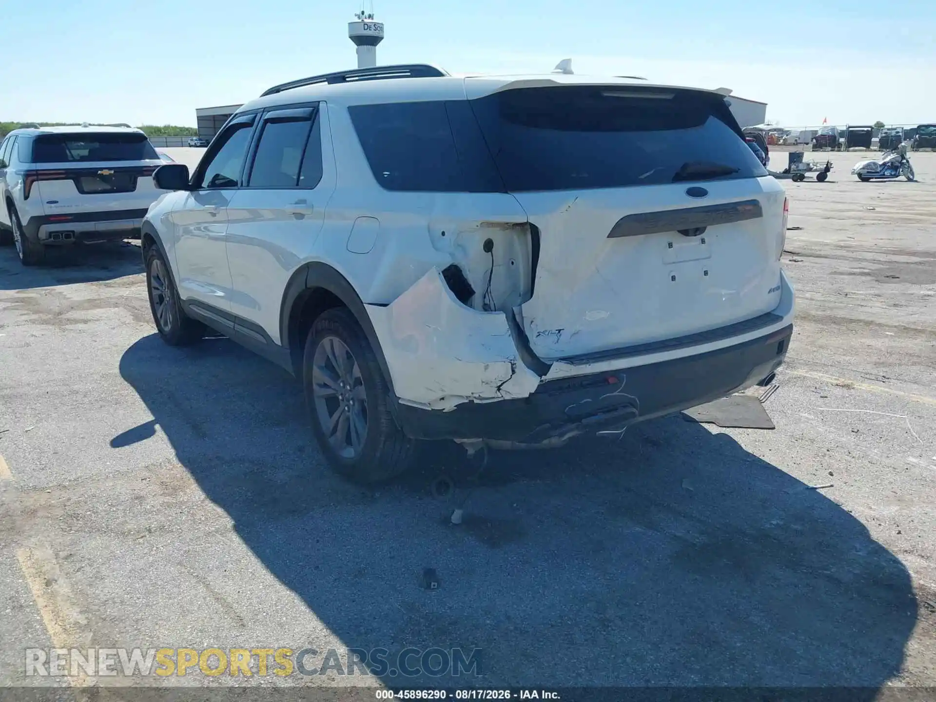 3 Фотография поврежденного автомобиля 1FMSK8DH2NGB48274 FORD EXPLORER 2022