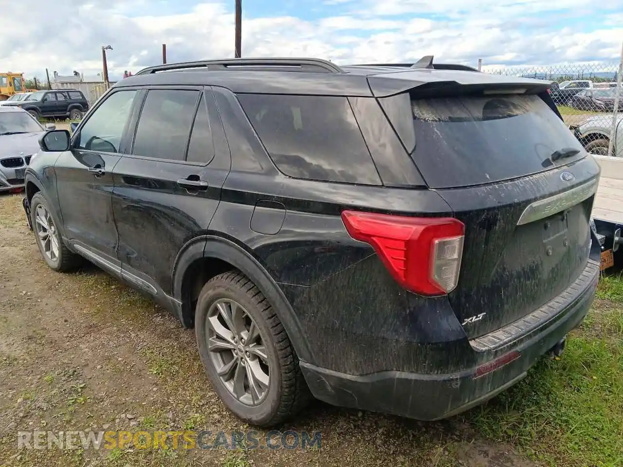 2 fotografías del automóvil dañado 1FMSK8DH2NGB94736 FORD EXPLORER 2022