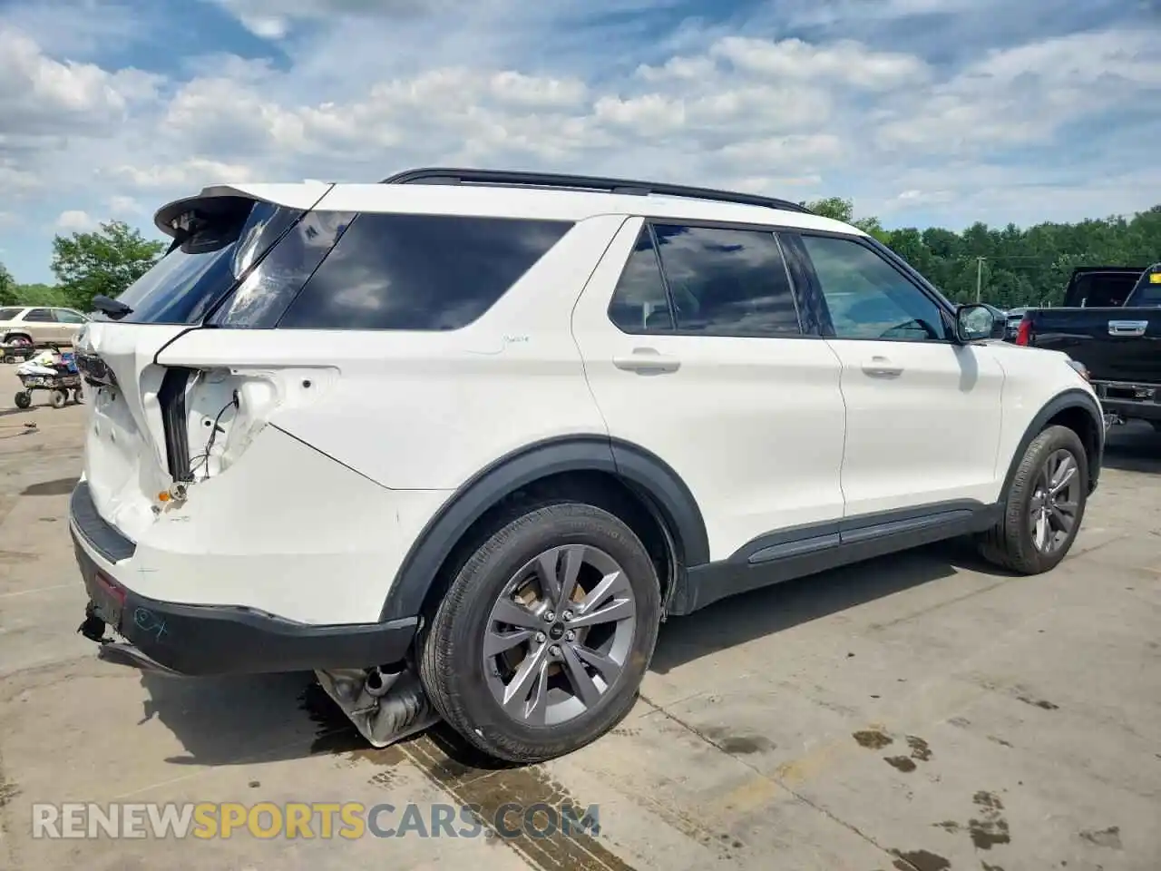 3 Photograph of a damaged car 1FMSK8DH2NGC29064 FORD EXPLORER 2022