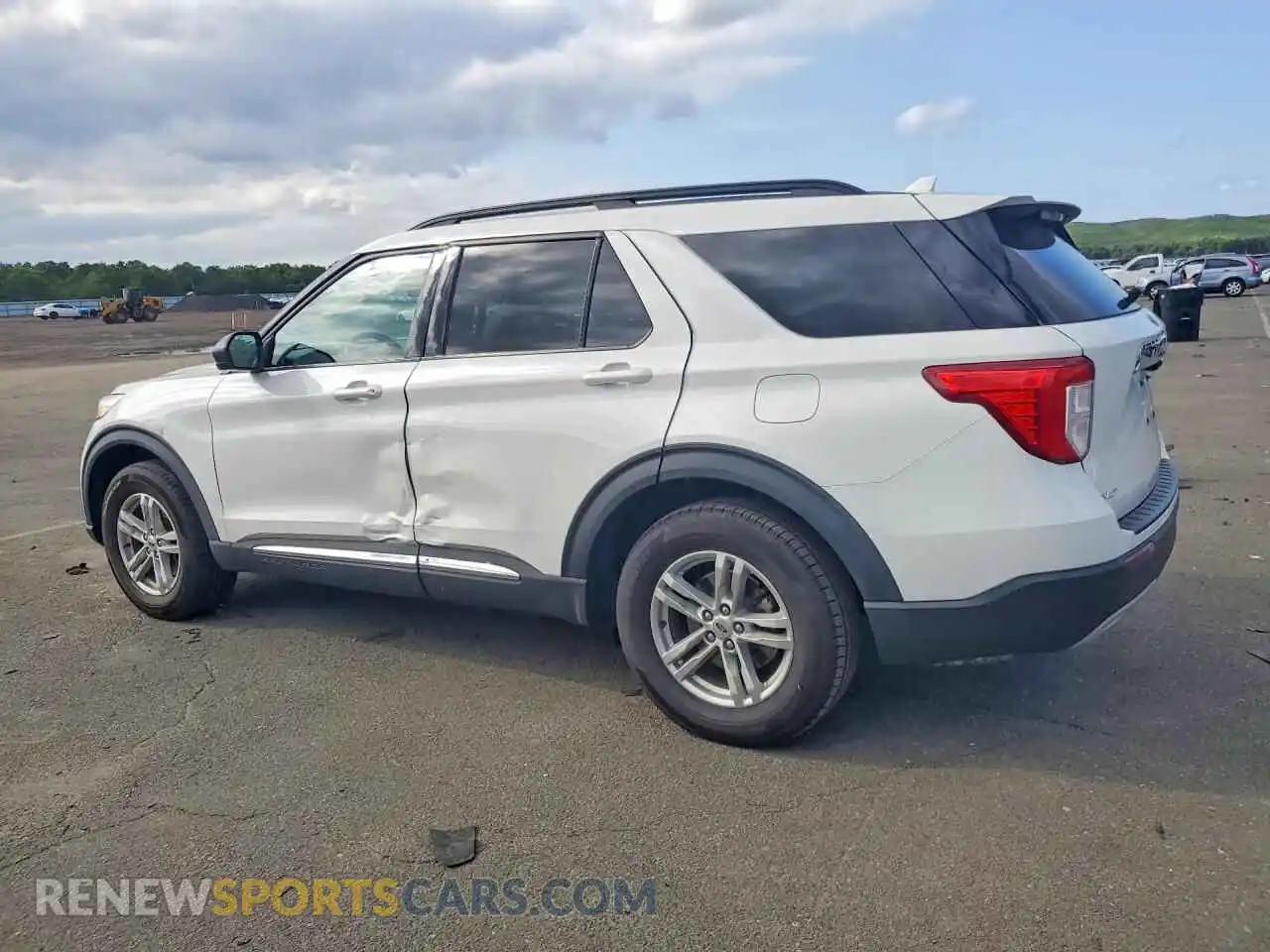2 Photograph of a damaged car 1FMSK8DH5NGA76549 FORD EXPLORER 2022