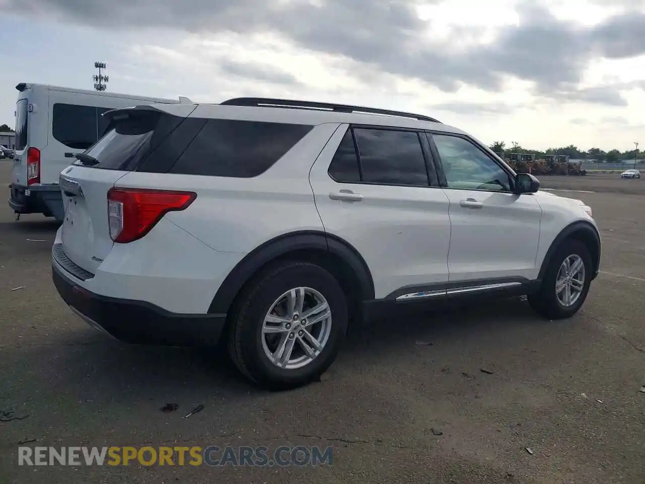 3 Photograph of a damaged car 1FMSK8DH5NGA76549 FORD EXPLORER 2022
