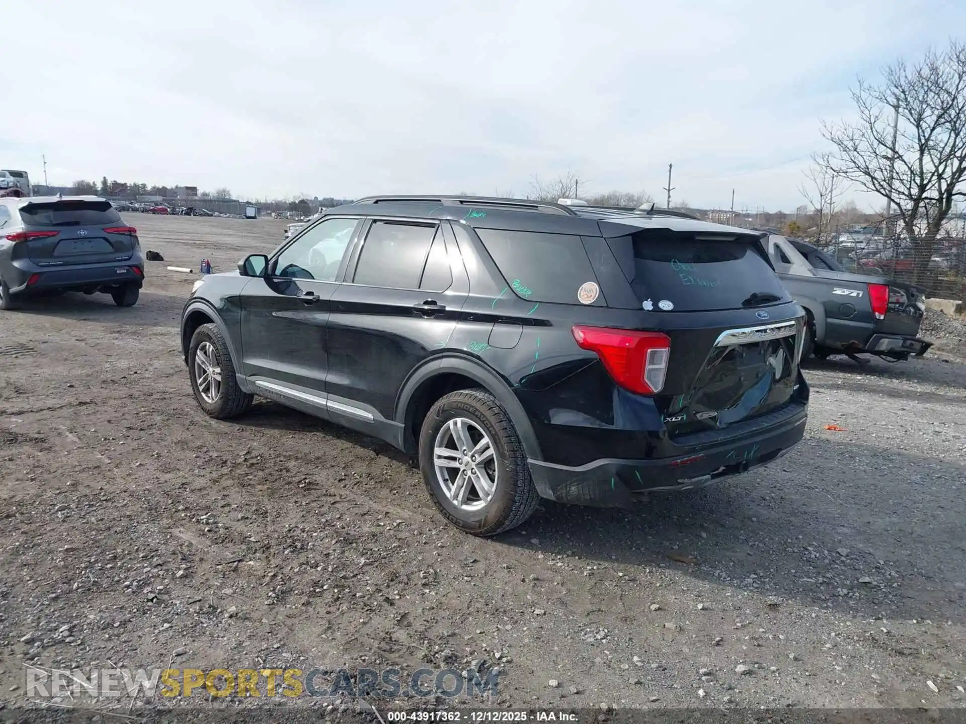 3 Photograph of a damaged car 1FMSK8DH5NGA92539 FORD EXPLORER 2022