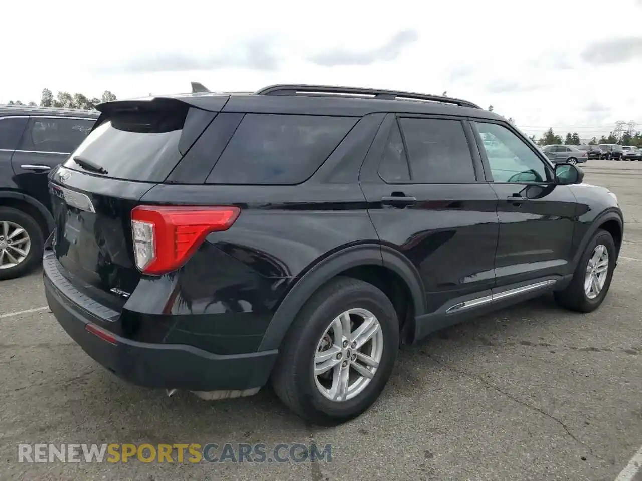 3 Photograph of a damaged car 1FMSK8DH5NGB34093 FORD EXPLORER 2022