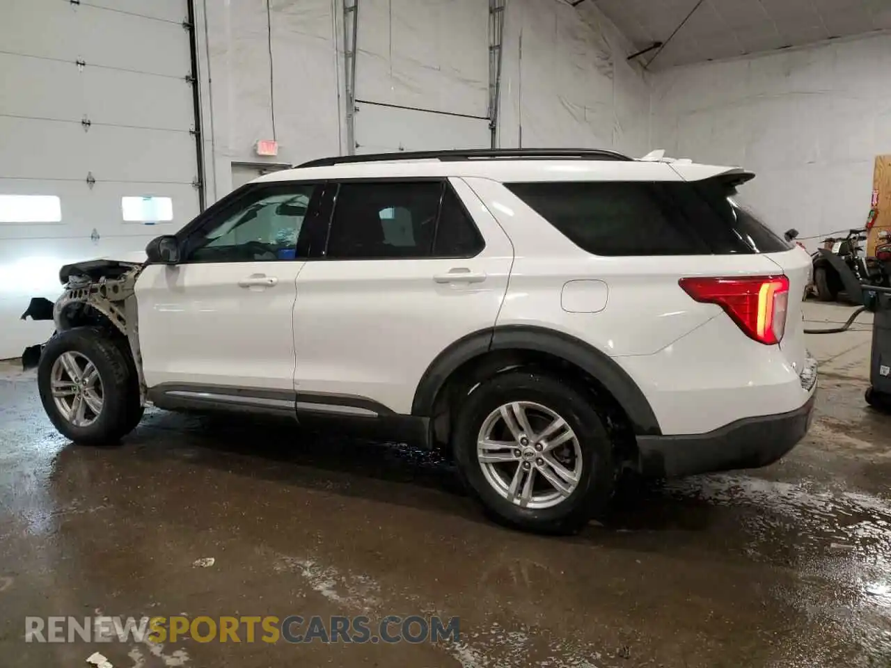 2 Photograph of a damaged car 1FMSK8DH6NGC16589 FORD EXPLORER 2022