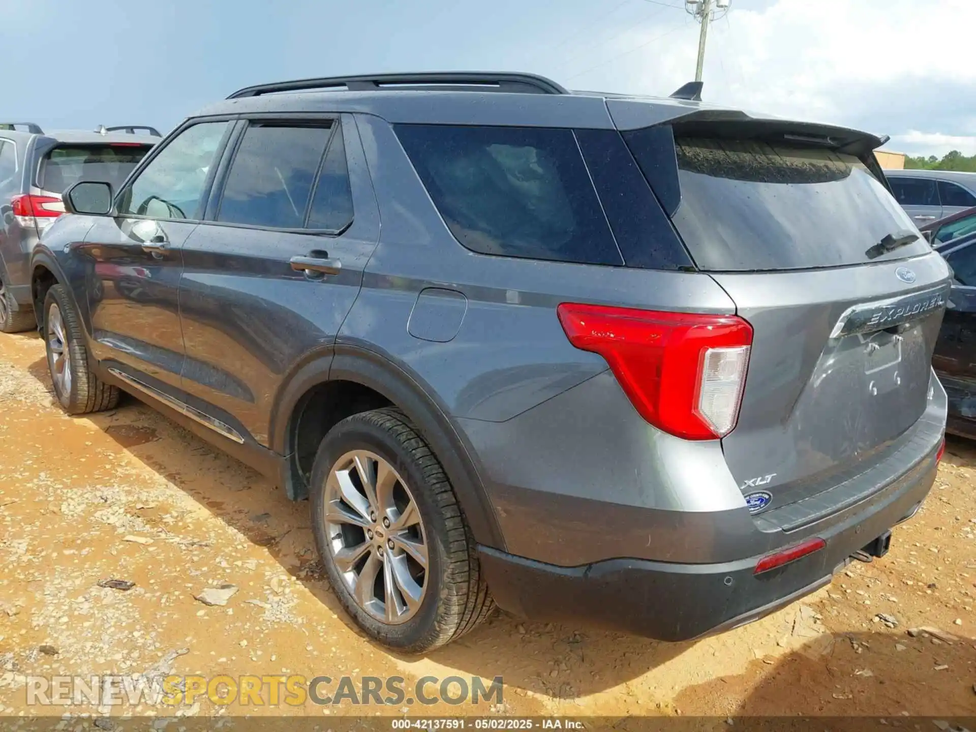 3 Photograph of a damaged car 1FMSK8DH7NGA36408 FORD EXPLORER 2022