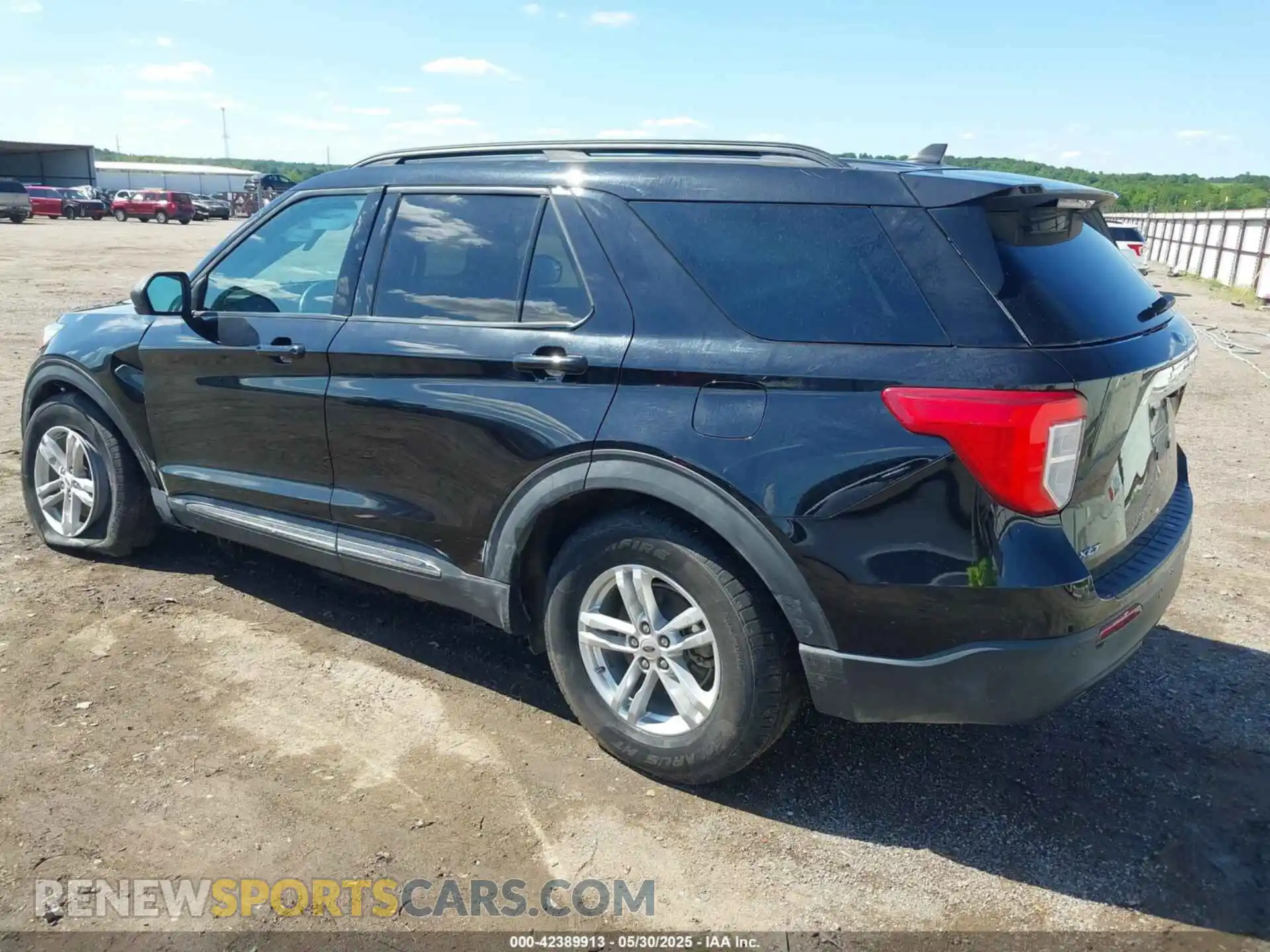 3 Photograph of a damaged car 1FMSK8DH7NGA38403 FORD EXPLORER 2022