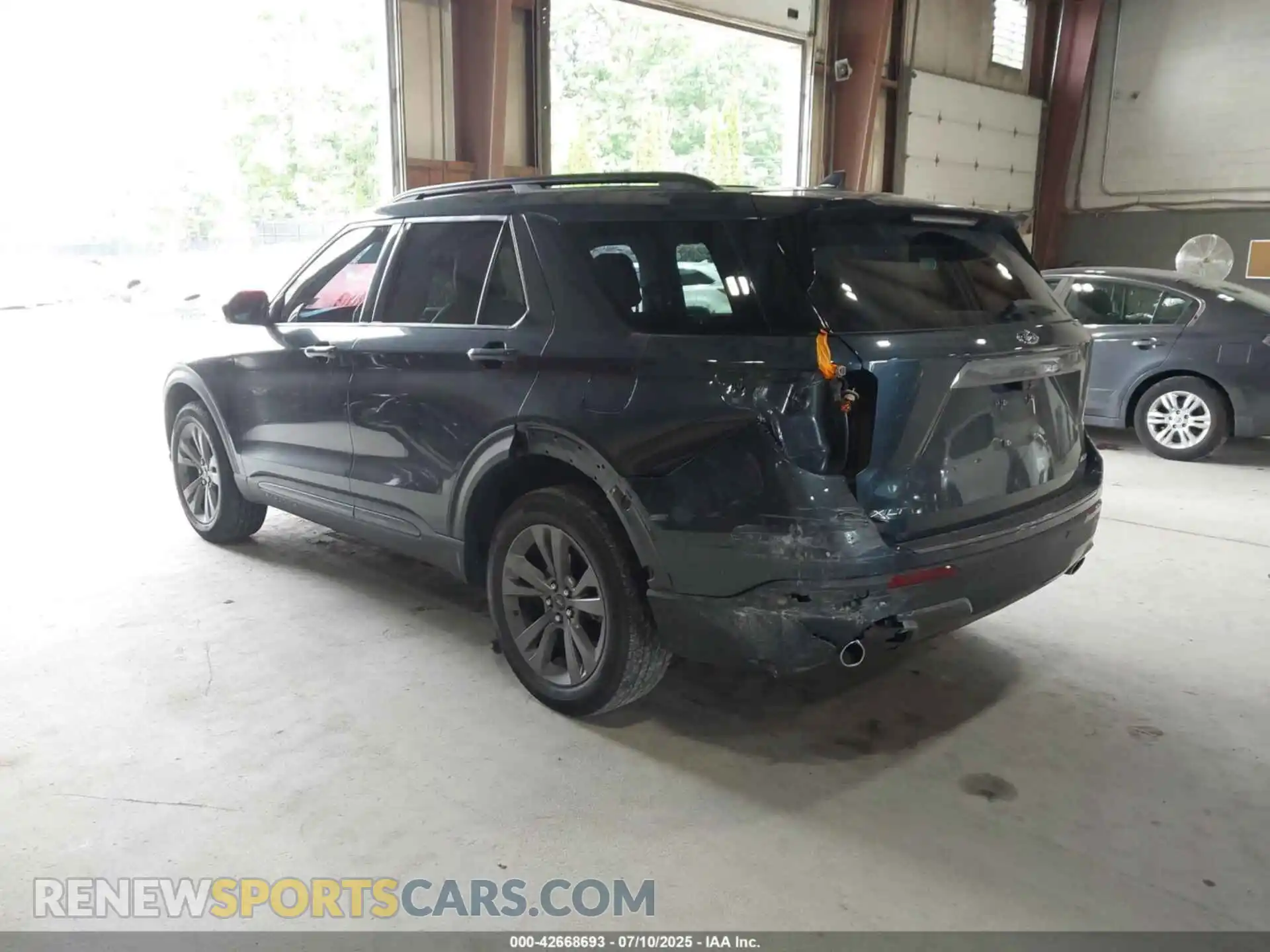 3 Photograph of a damaged car 1FMSK8DH7NGB94019 FORD EXPLORER 2022